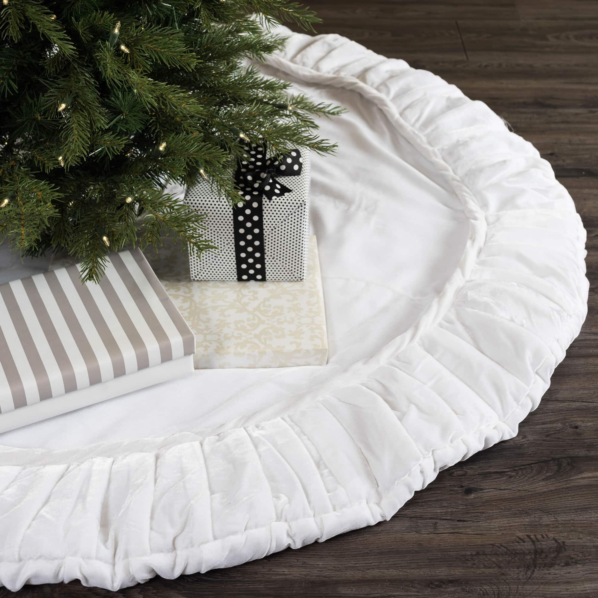 Vickerman 84" White Plush & Velvet Christmas Tree Skirt