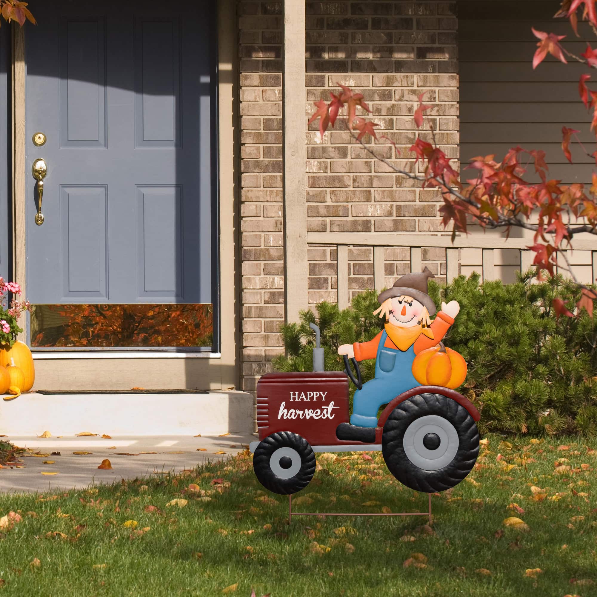 Glitzhome® 30" Fall Metal Tractor & Scarecrow Yard Stake