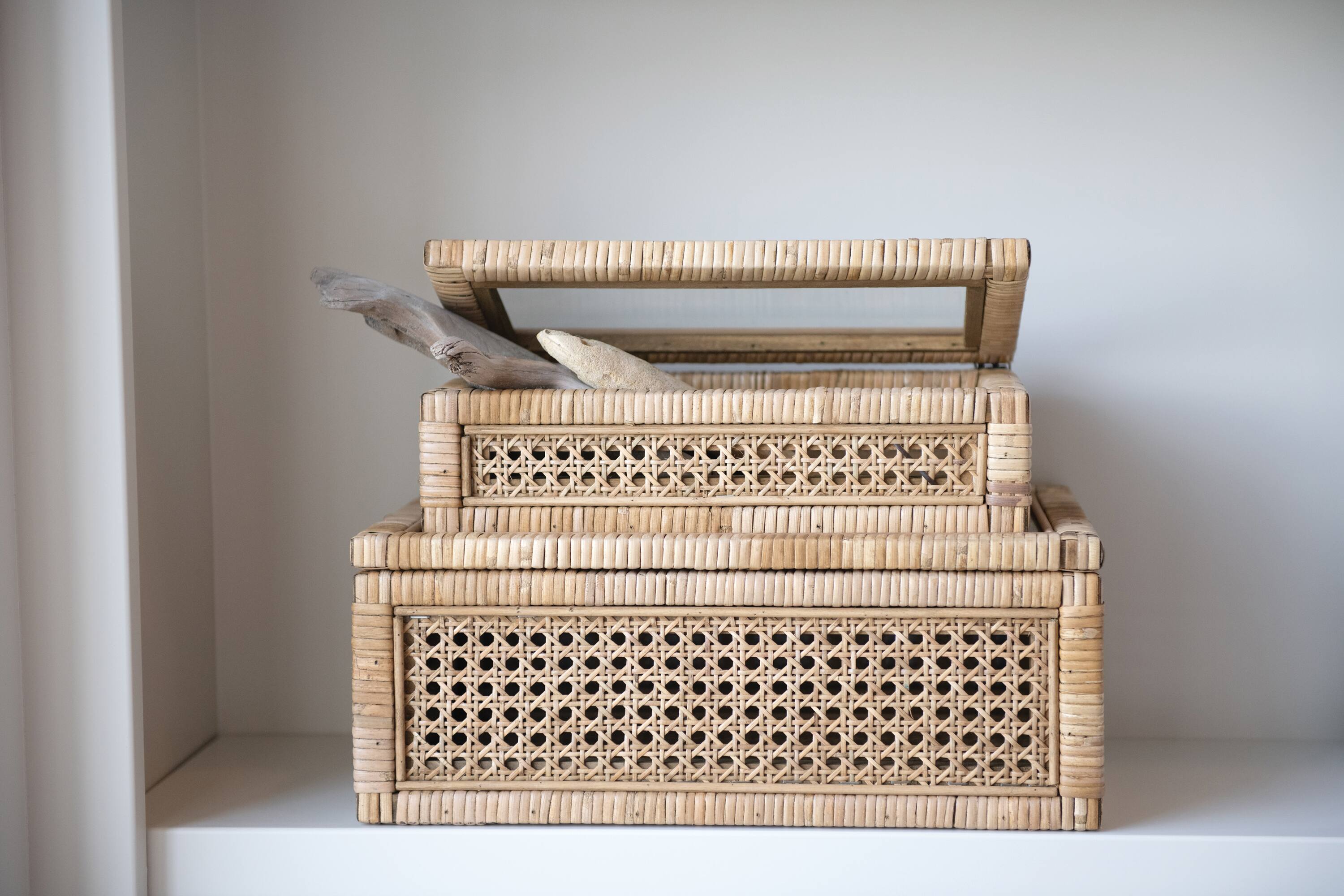 Hello Honey® Cane & Rattan Display Box with Glass Lid Set
