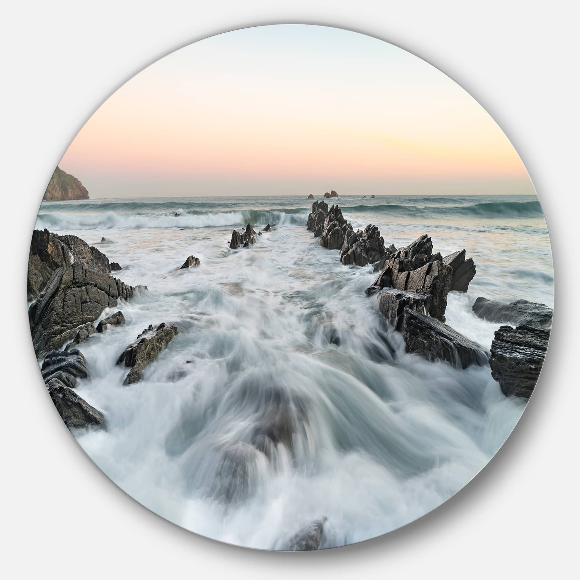 Designart - Waves Hitting Beach at Sunrise Atlantic' Seashore Metal Circle Wall Art