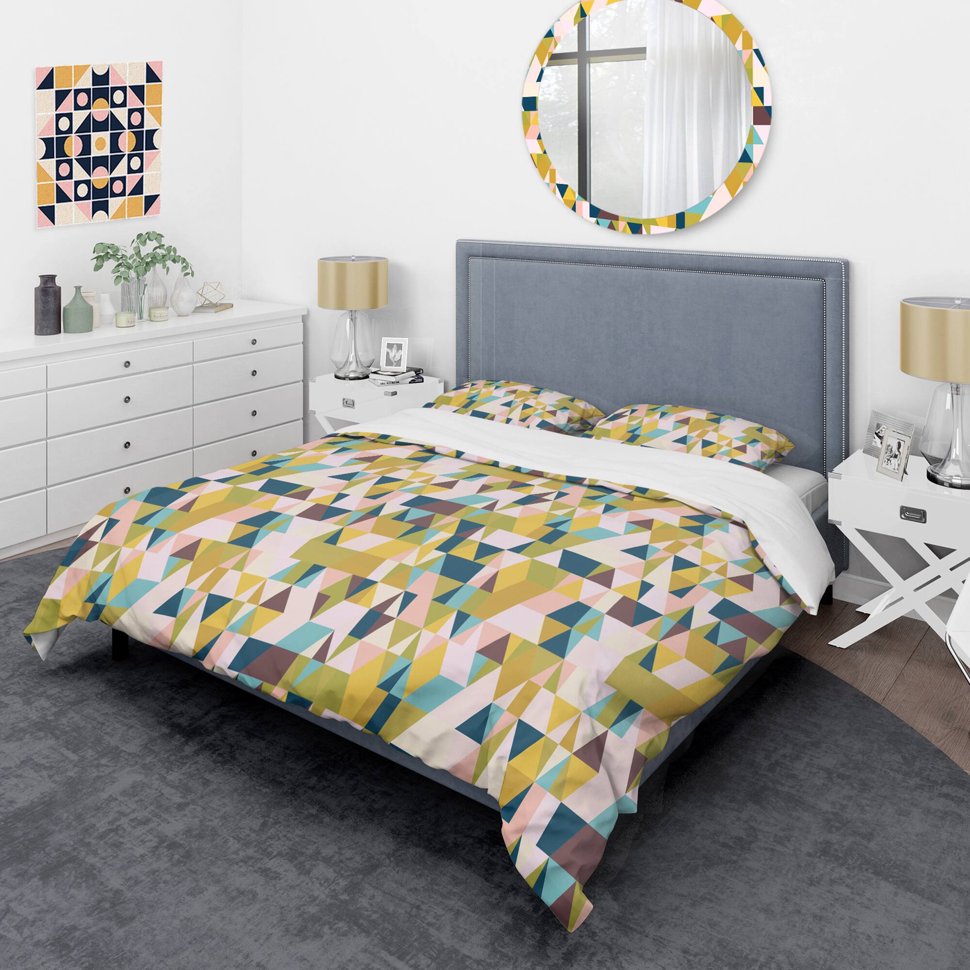 Designart 'Triangular Retro Design I' Mid-Century Duvet Cover Set