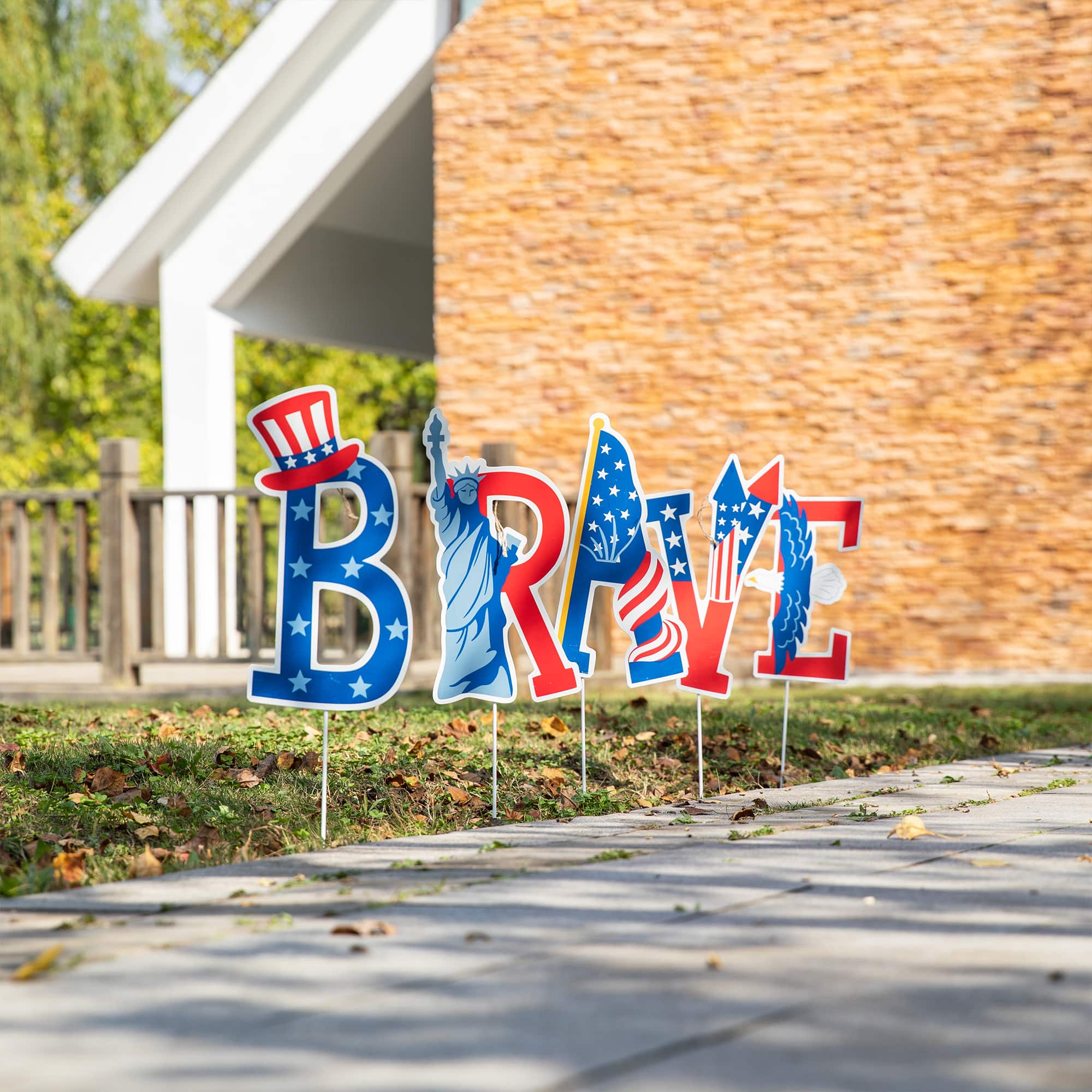 Glitzhome® 43" Patriotic America Brave Yard Stake Set