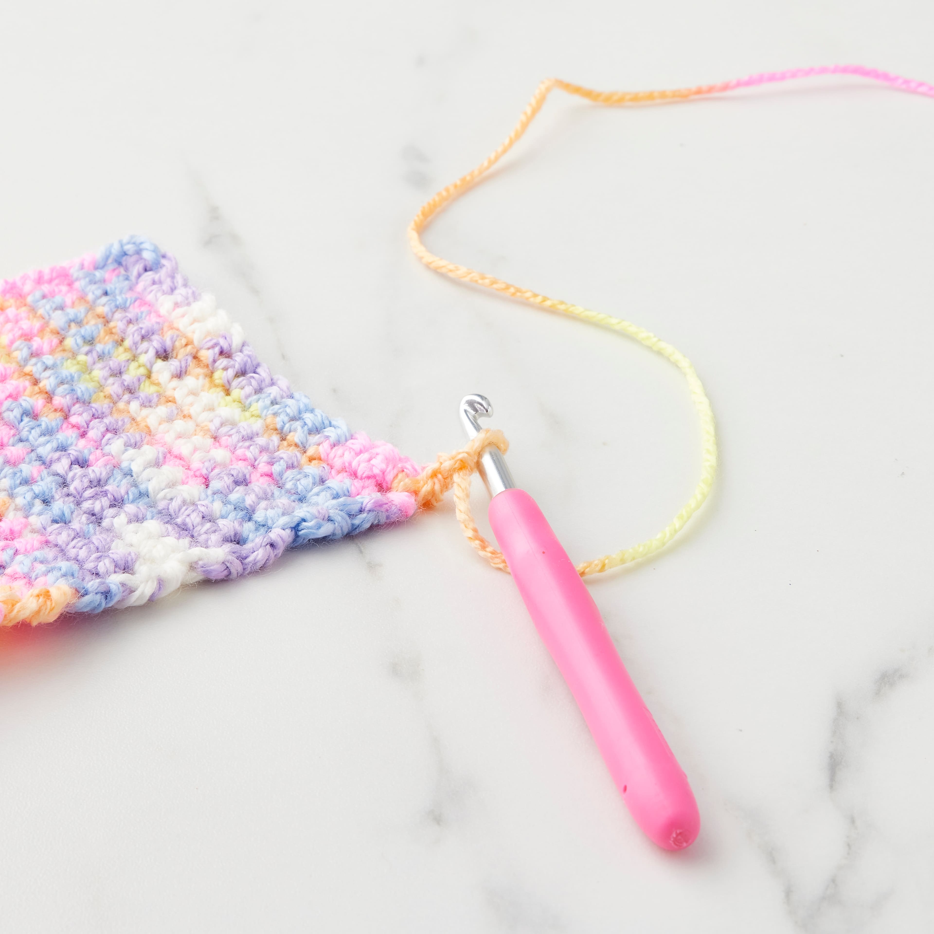 Ergonomic Aluminum Crochet Hook by Loops & Threads®
