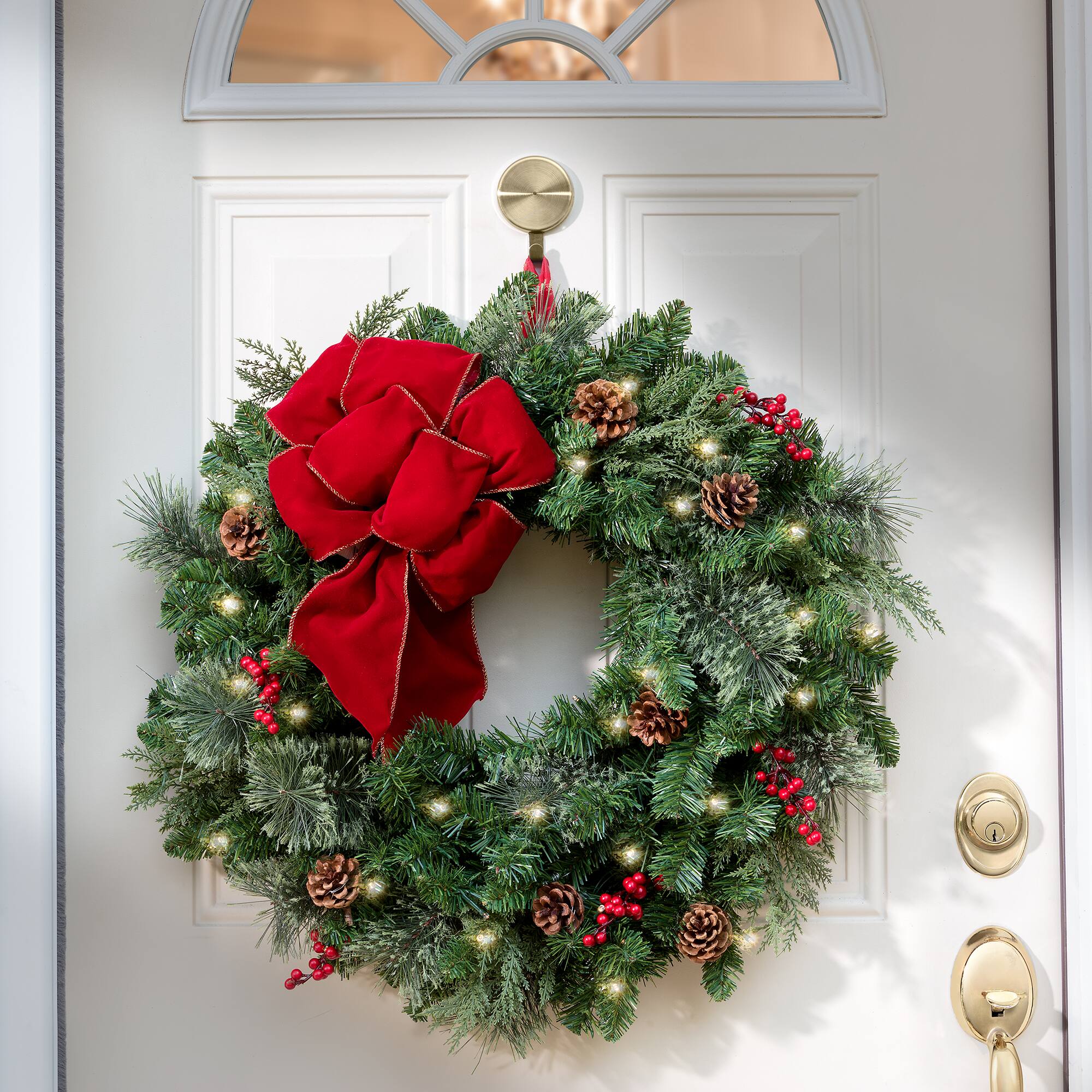 Haute Decor Attract™ Antique Brass Magnetic Wreath Hanger, 2ct.