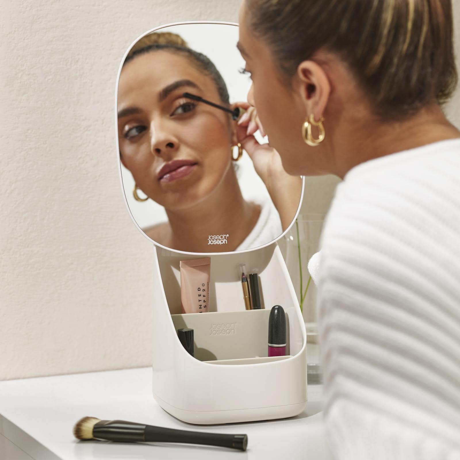 Joseph Joseph Viva Pedestal Mirror with Cosmetic organizer