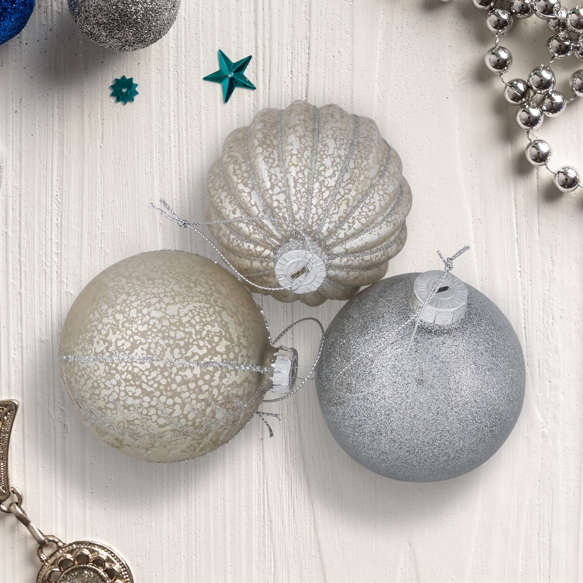Northlight 3" Silver & Champagne Gold 2-Finish Glass Ball Christmas Ornaments Set