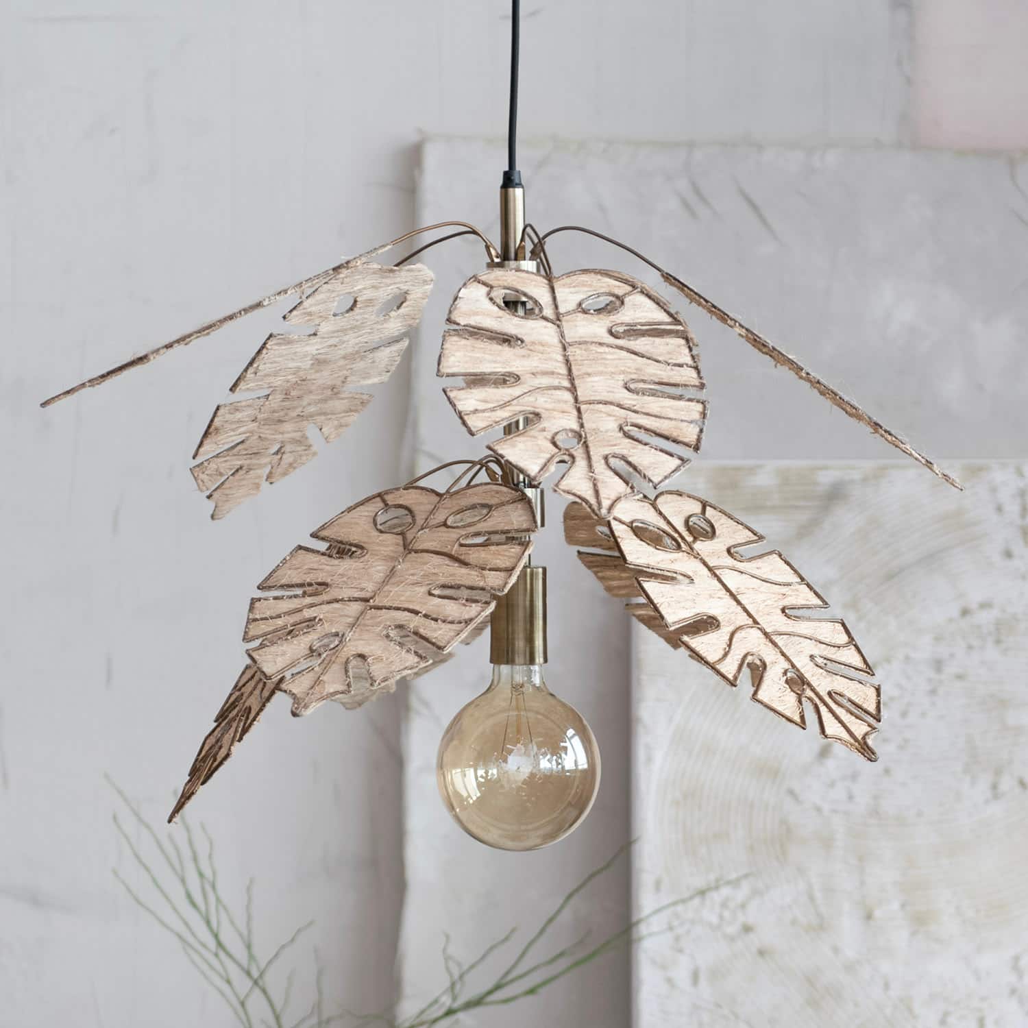 Hello Honey® Antique Brass Finish & Natural Round Metal & Banana Fiber Leaf Hanging Pendant Lamp