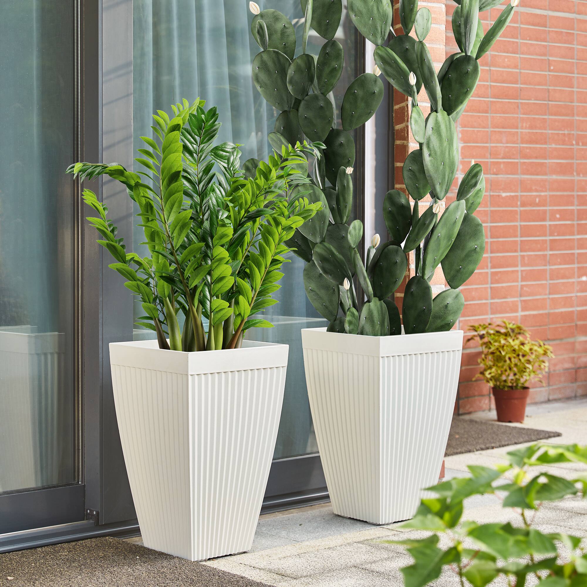 Glitzhome® 23" Eco-Friendly Oversized Faux Concrete Square Fluted Pot Planters