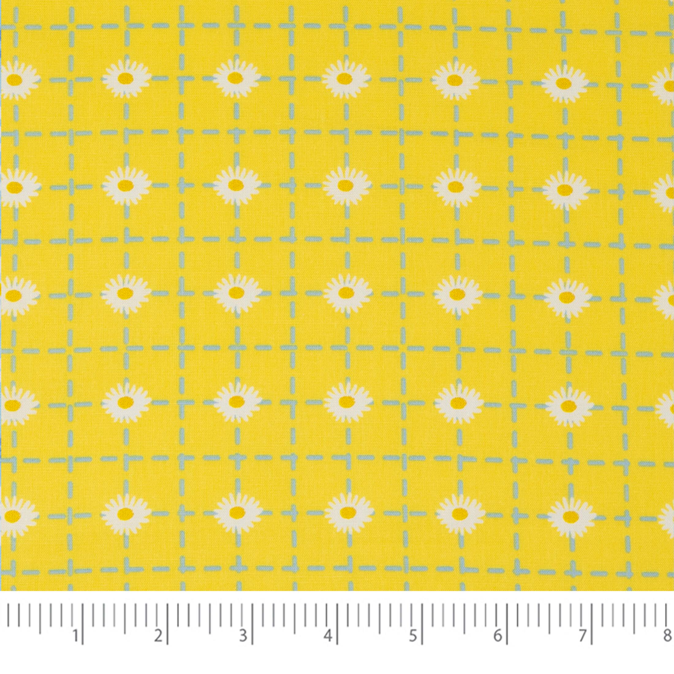 SINGER Daisies Gnomes Print Ringspun Cotton Fabric Bundle