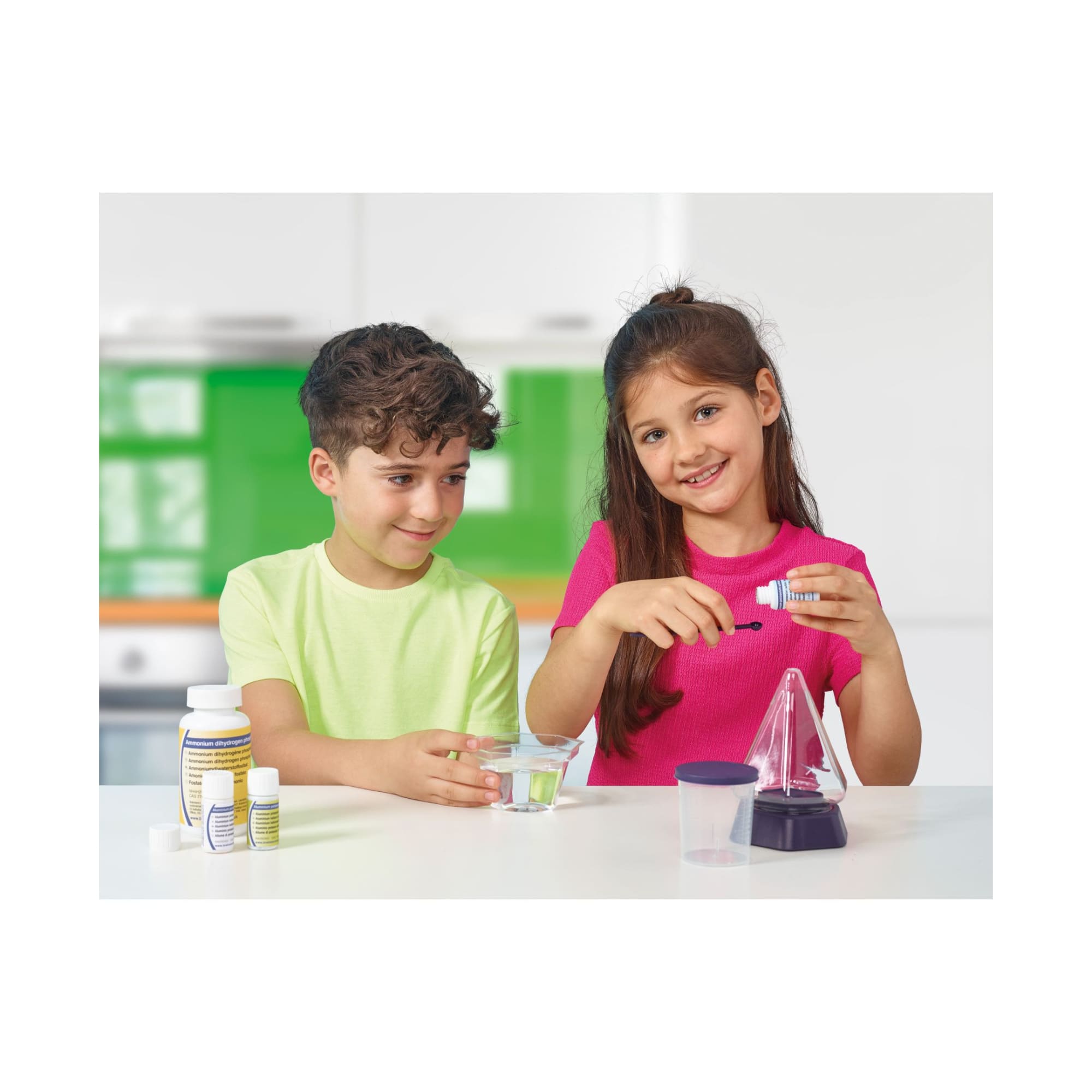Brainstorm Toys Light Up Crystals Lab Grow Your Own Crystal Activity Kit