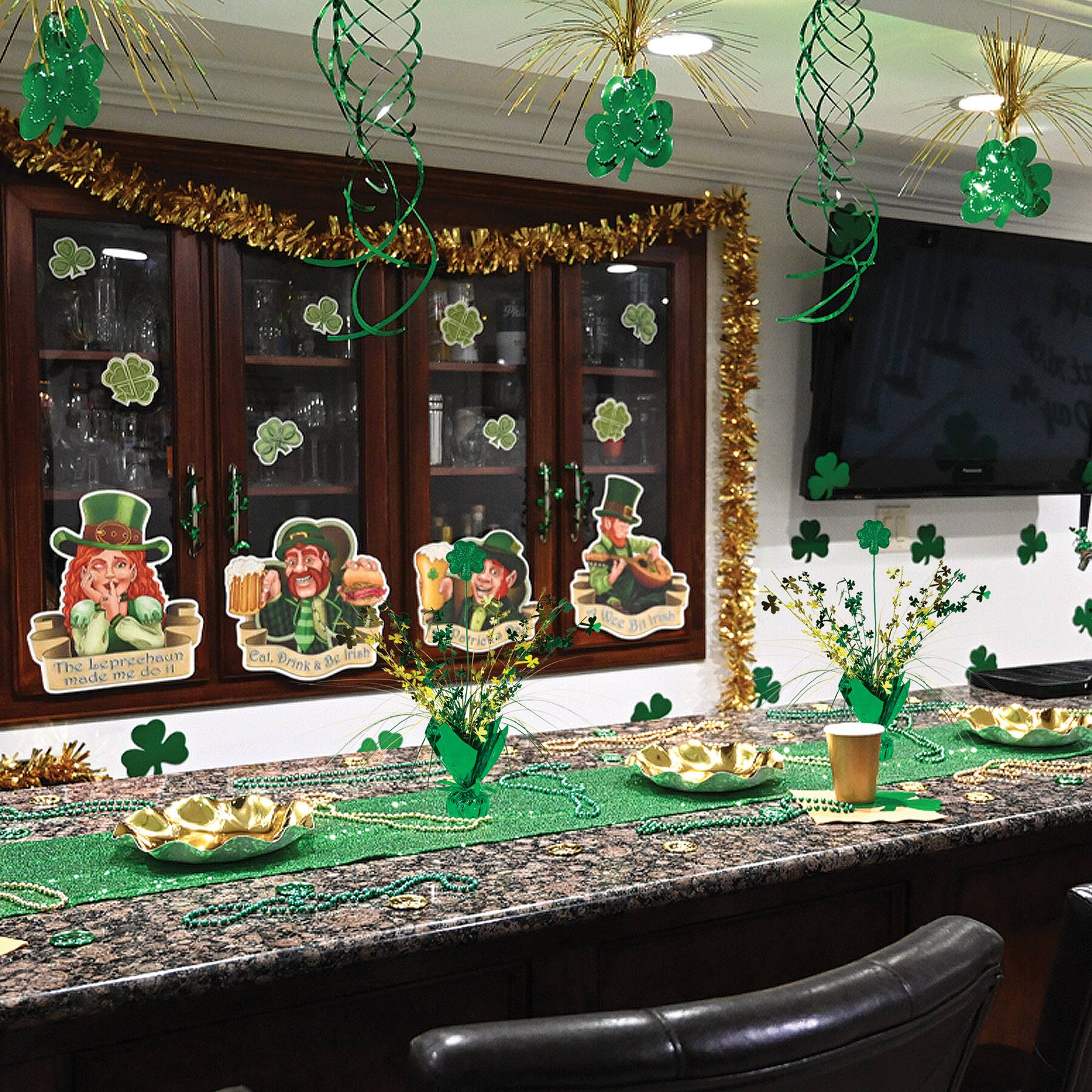 Beistle 15" Shamrock Gleam 'N Spray Centerpieces, 2ct.