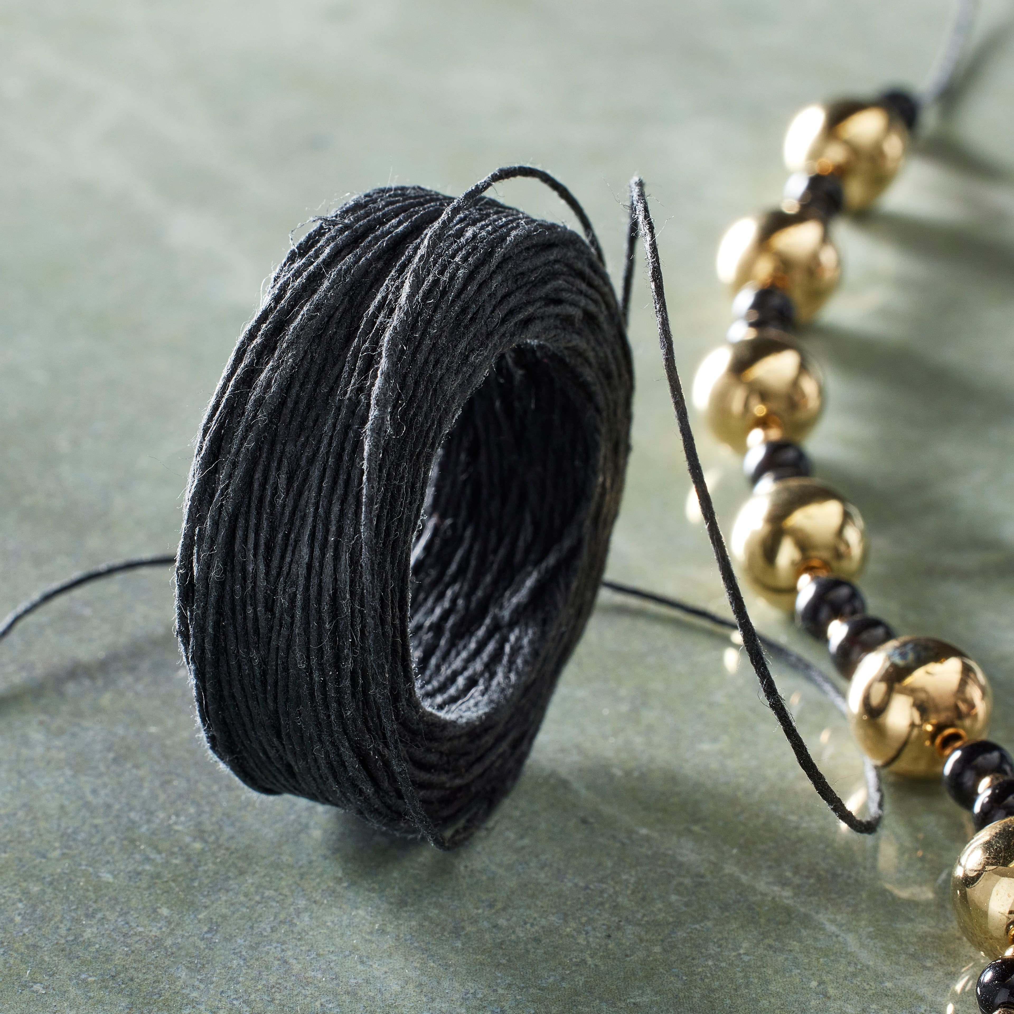 Corde de lin cirée noire de Bead Landing