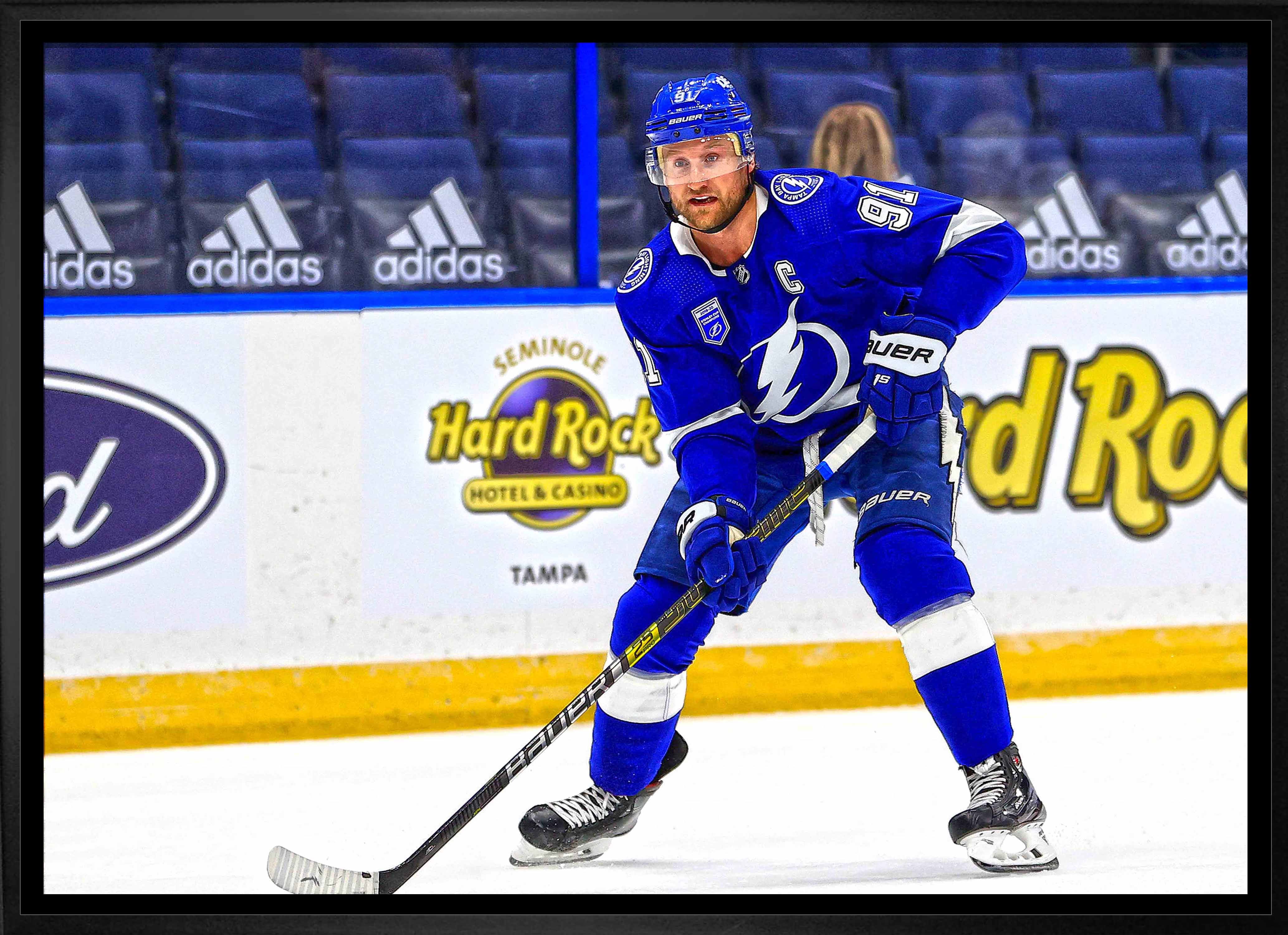 Steven Stamkos Tampa Bay Lightning Framed 20" x 29" Action Canvas 31.5" x 22.5"