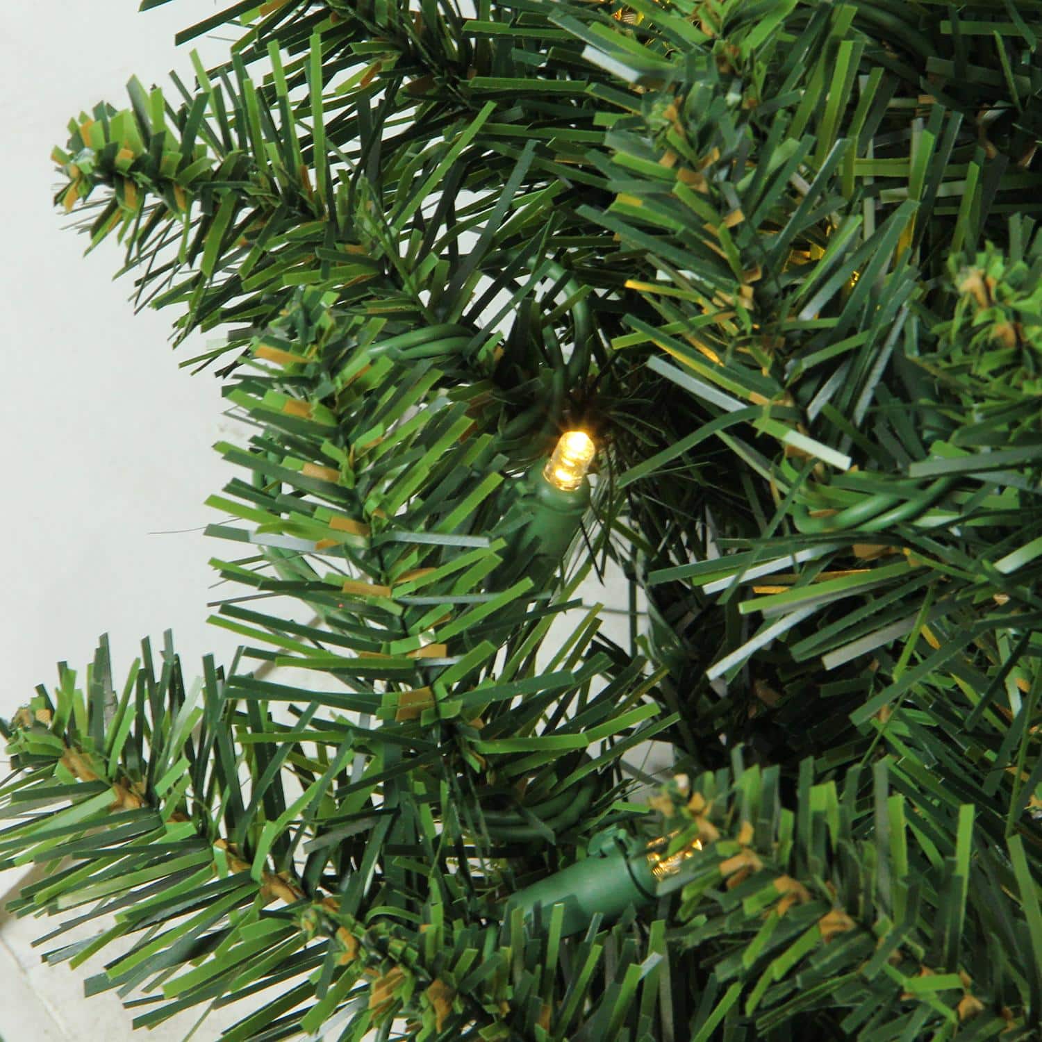 30" Pre-Lit Buffalo Fir Artificial Wreath, Warm White LED Lights