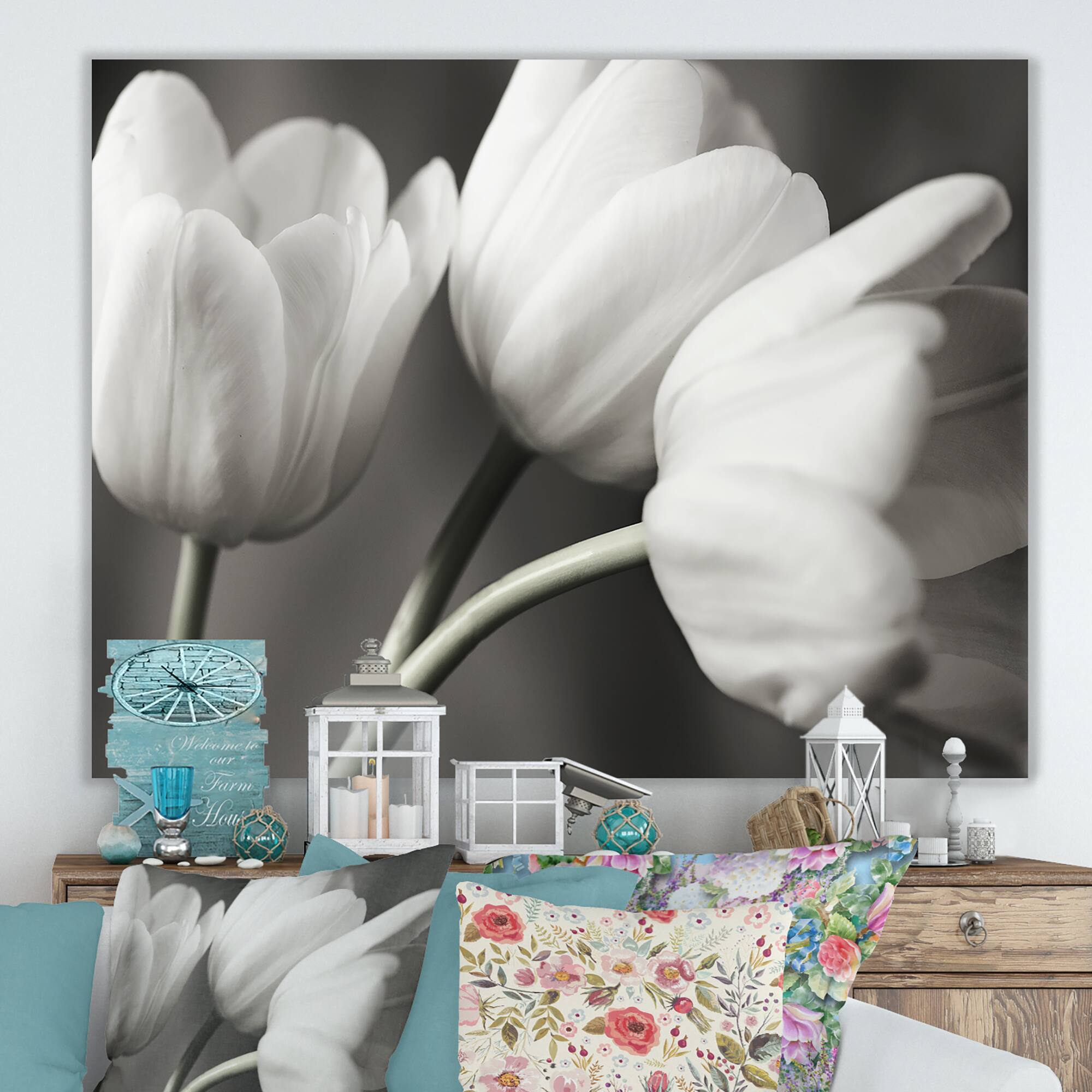 Designart - Row Of Bw Tulips