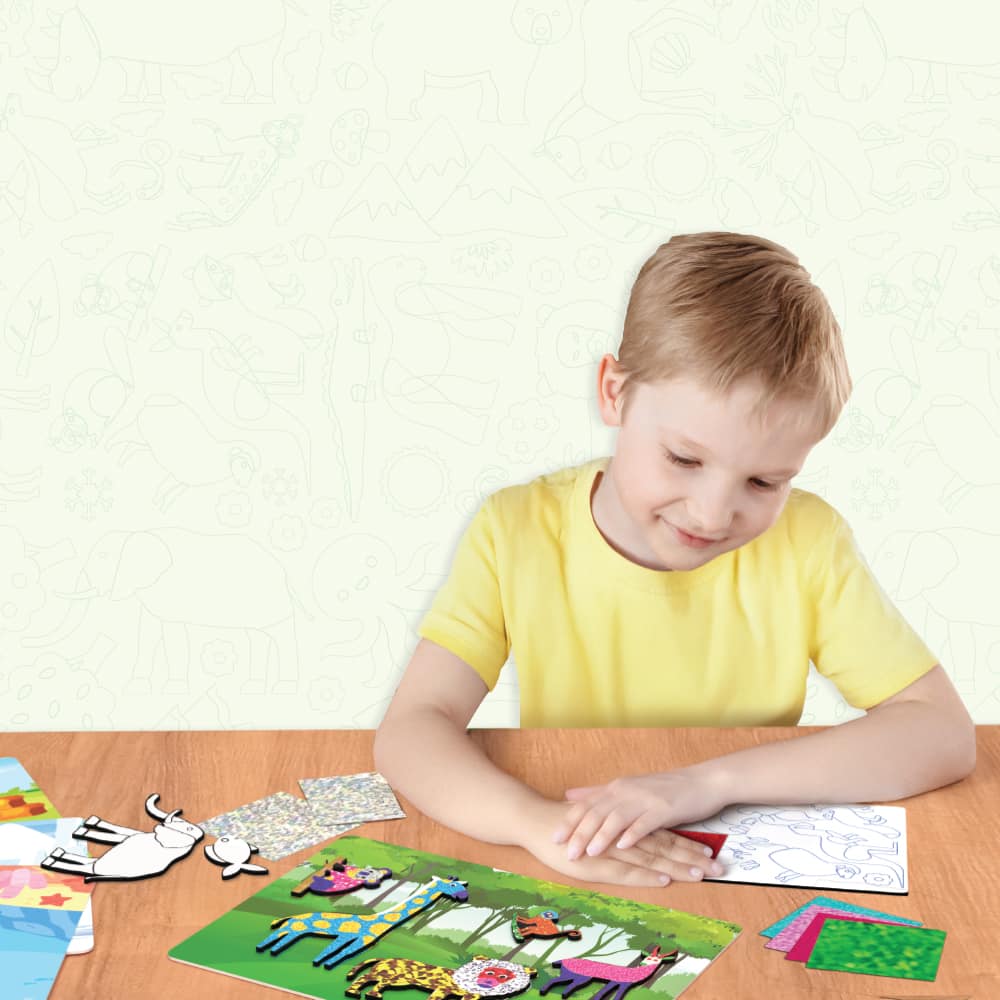 Skillmatics® Foil Fun World of Animals Craft Activity Set
