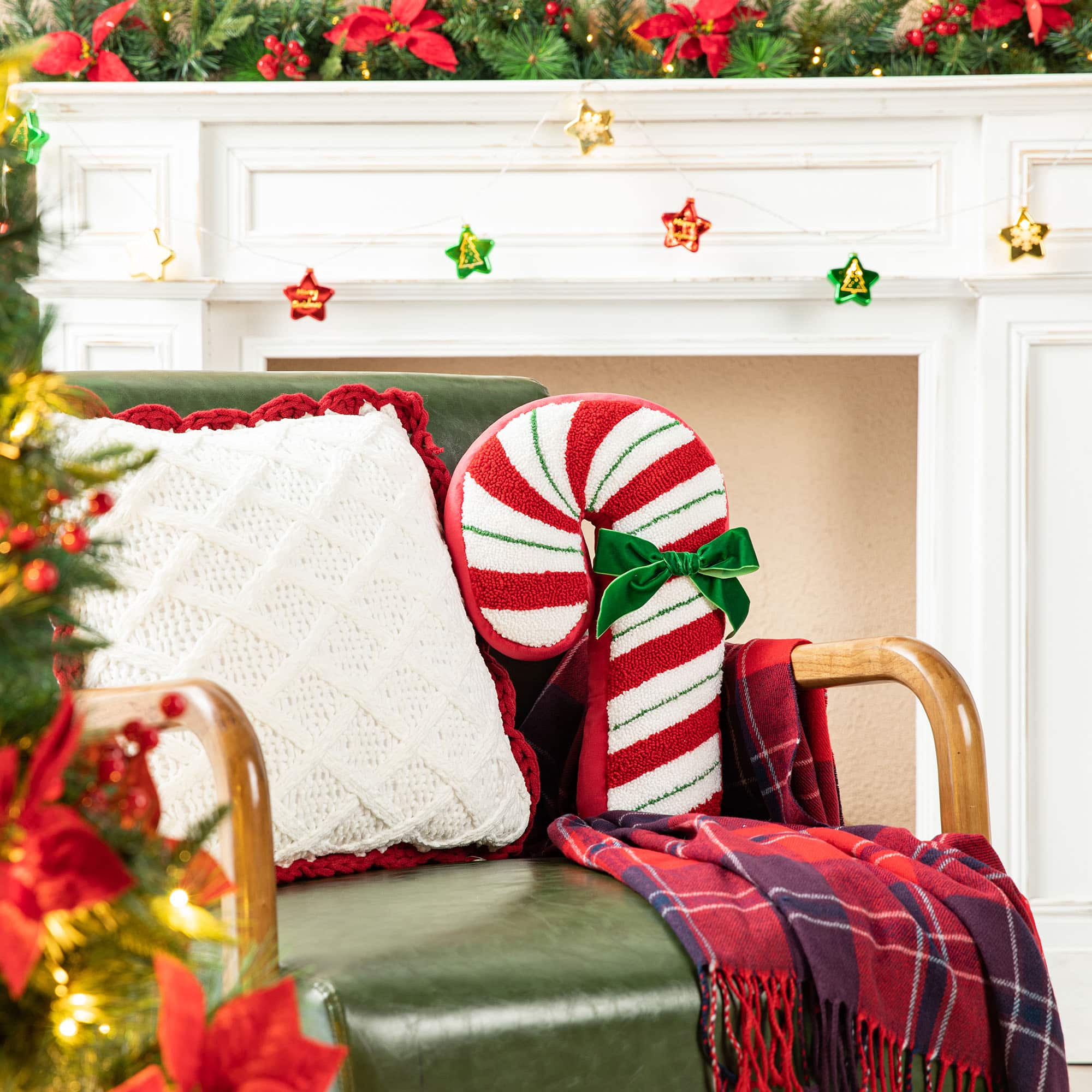 Glitzhome® 15.75" Hooked Christmas Candy Cane Pillow