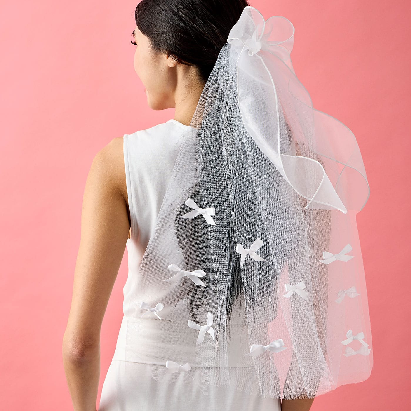 Voile d’enterrement de vie de jeune fille paré de mini nœuds