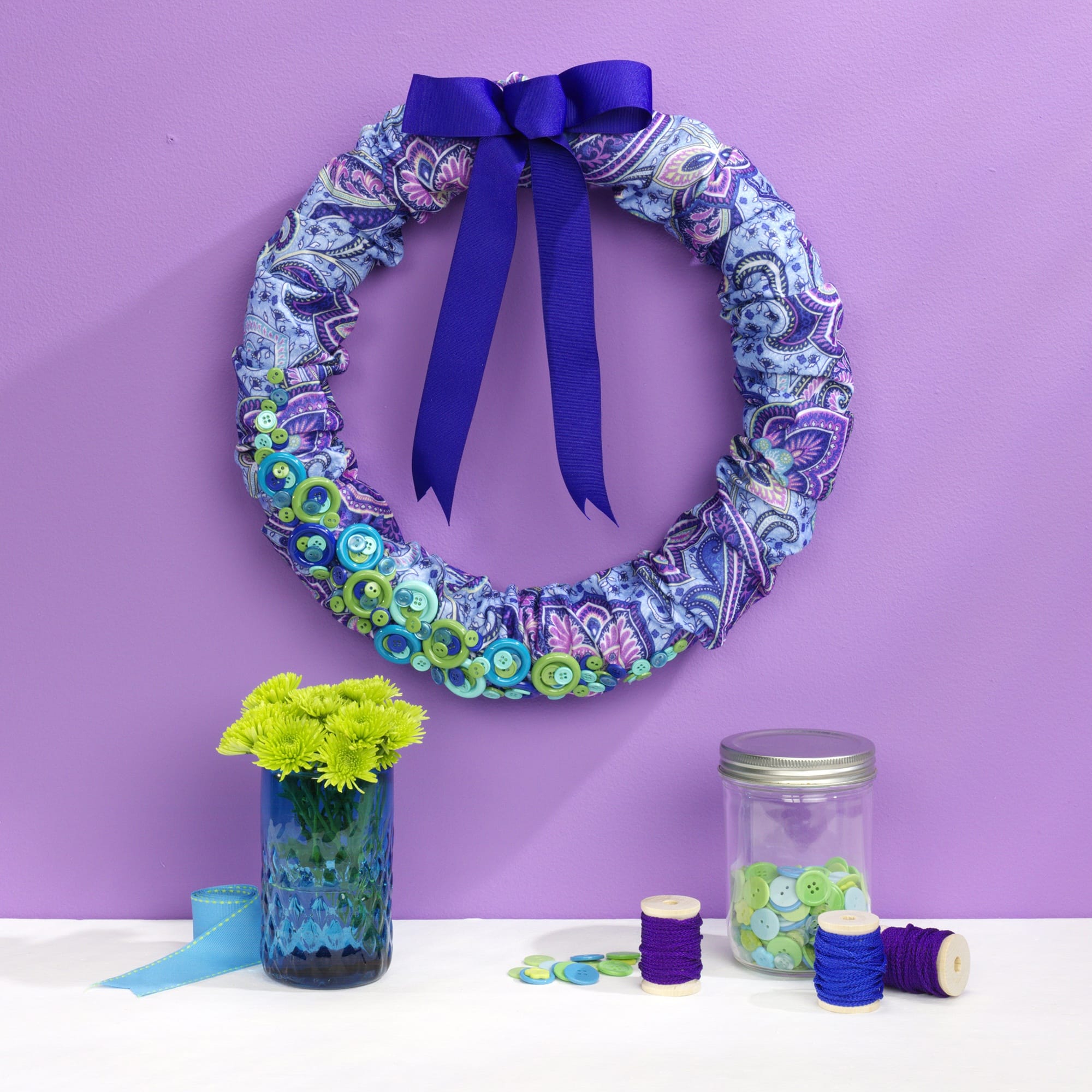 FloraCraft® CraftFōM 14" White Wreaths, 12ct.