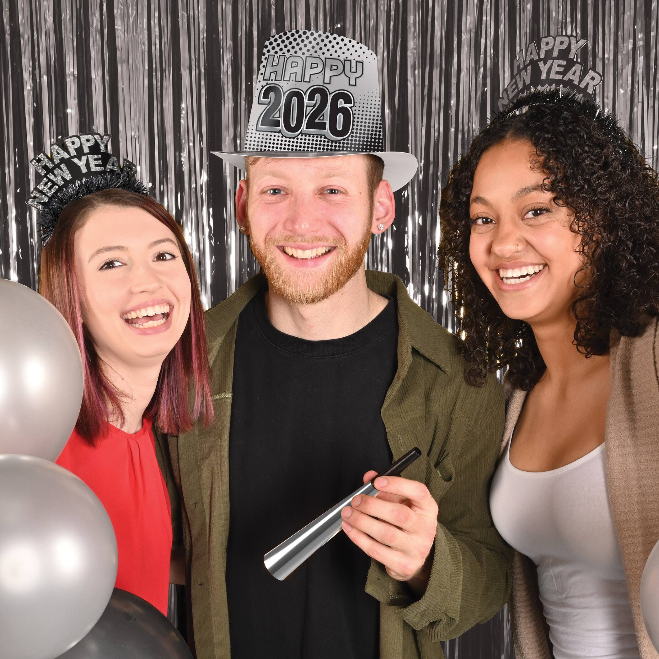 Beistle Sliver & Black New Year 2026 Accessory Kit