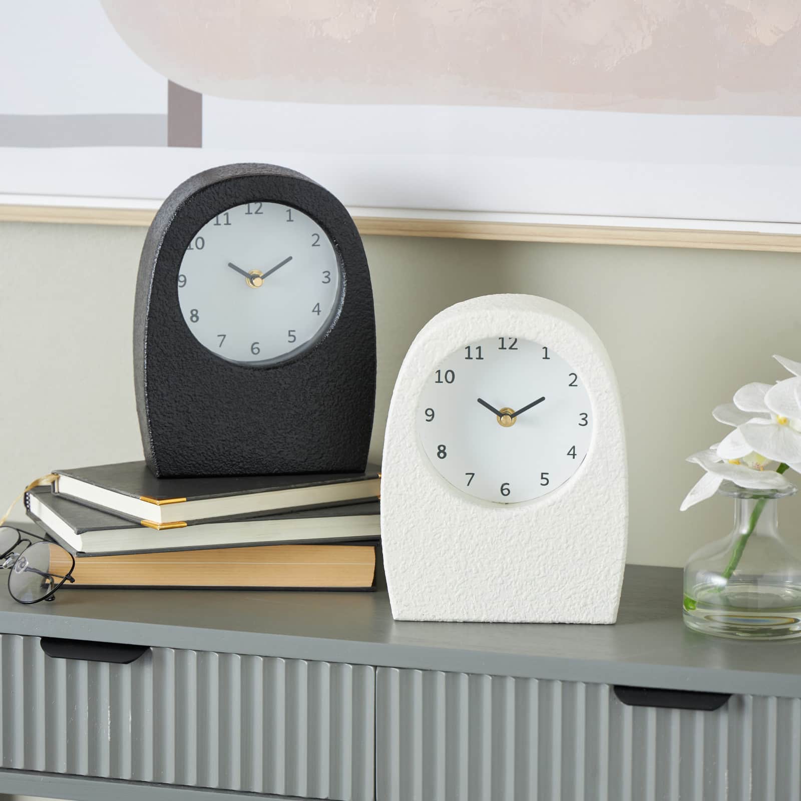 Black & White Wood Textured Decorative Clock Set