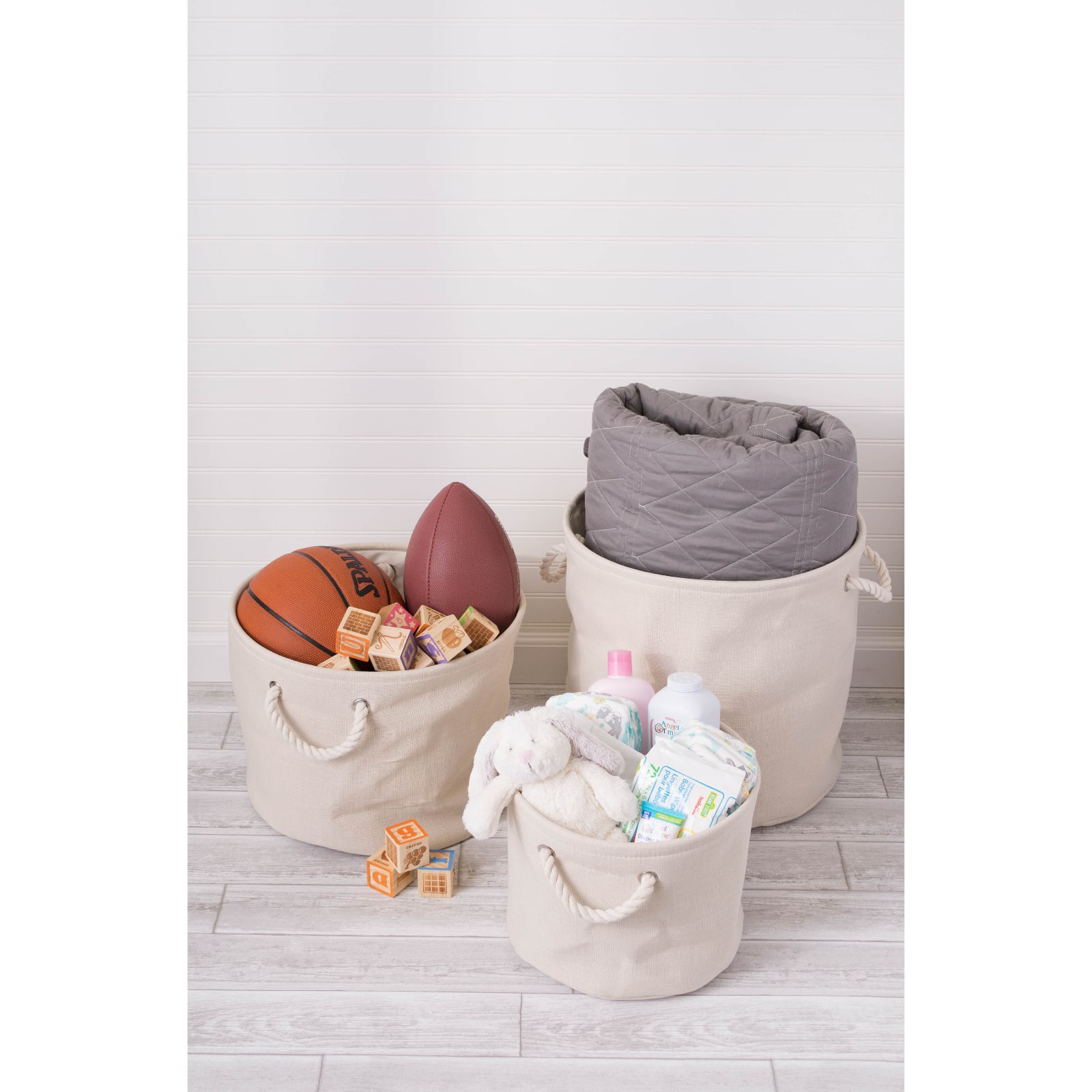 DII® Large Round Variegated Polyester Bin