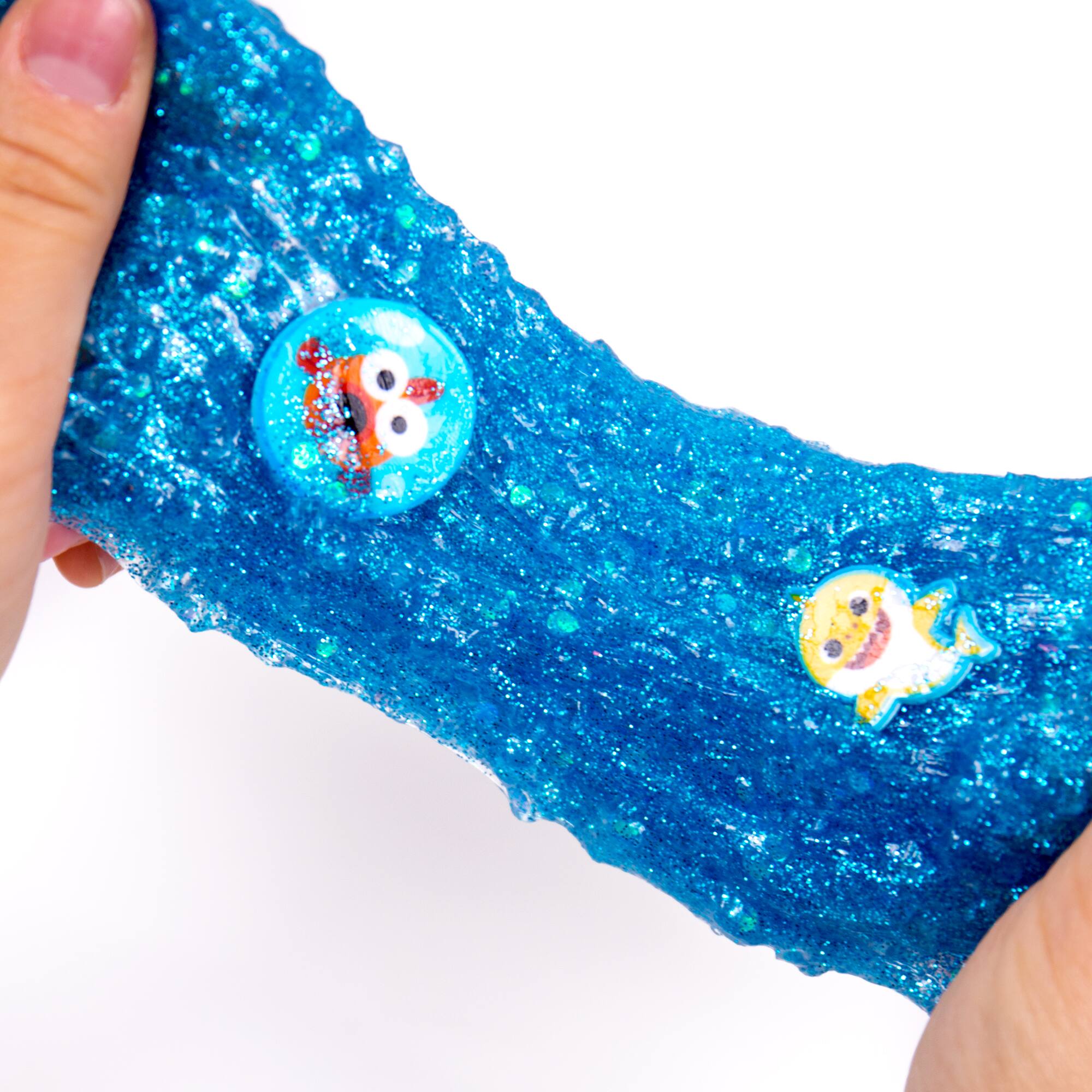 SlimyGloop® Baby Shark Mix'Ems™