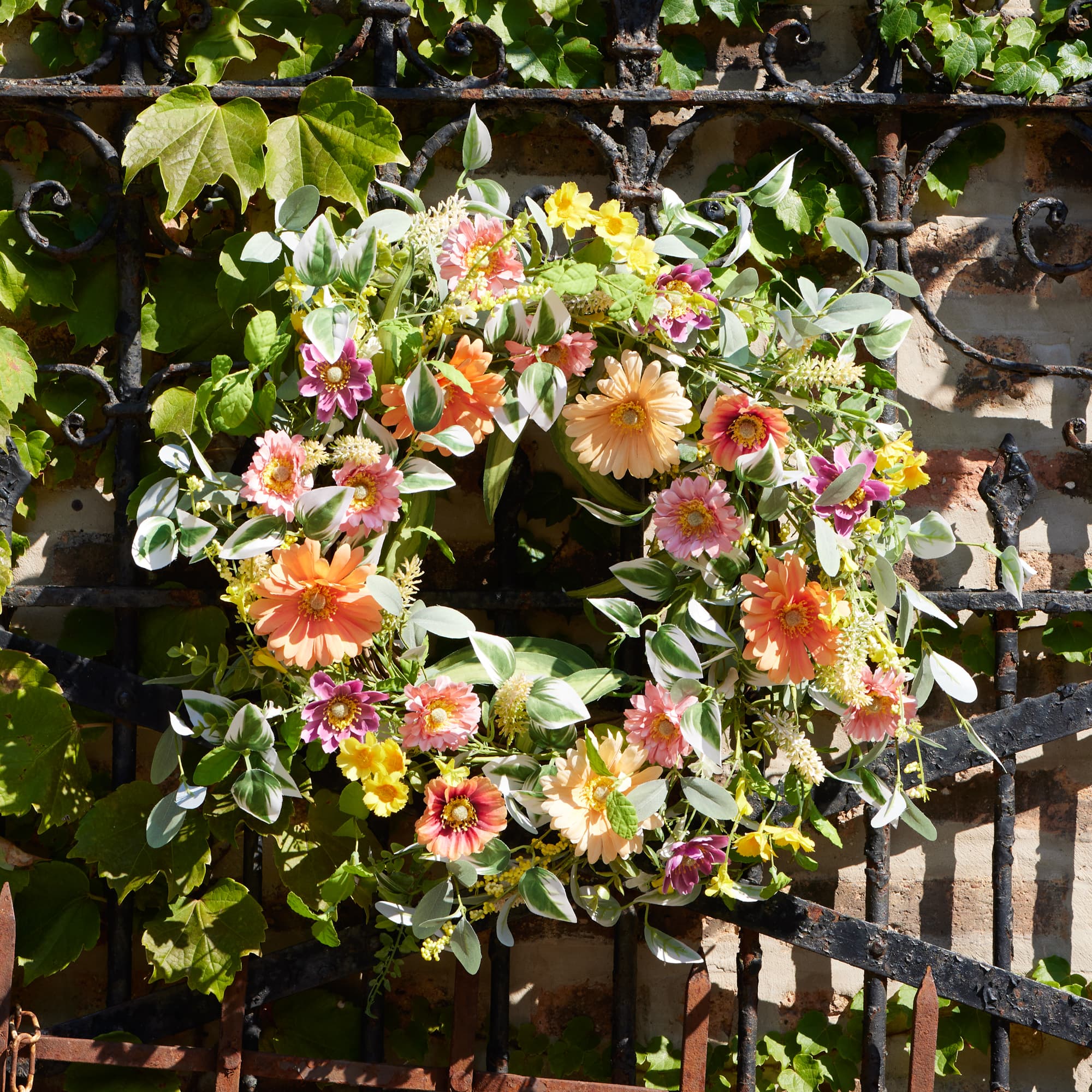 24" Mixed Gerbera Daisy Wreath
