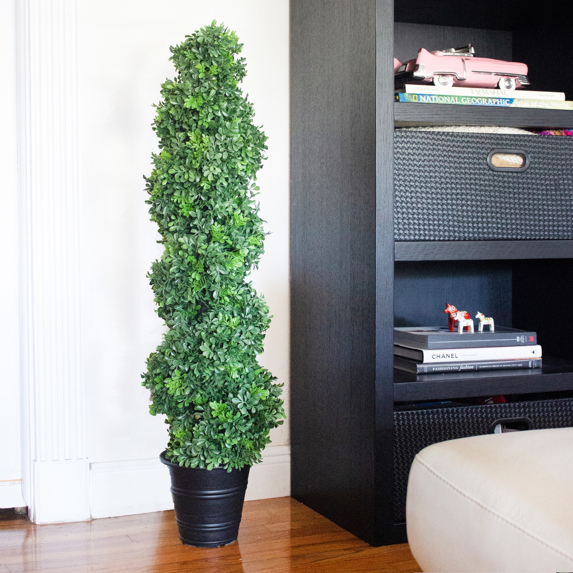 4ft. Boxwood Spiral Topiary in Planter