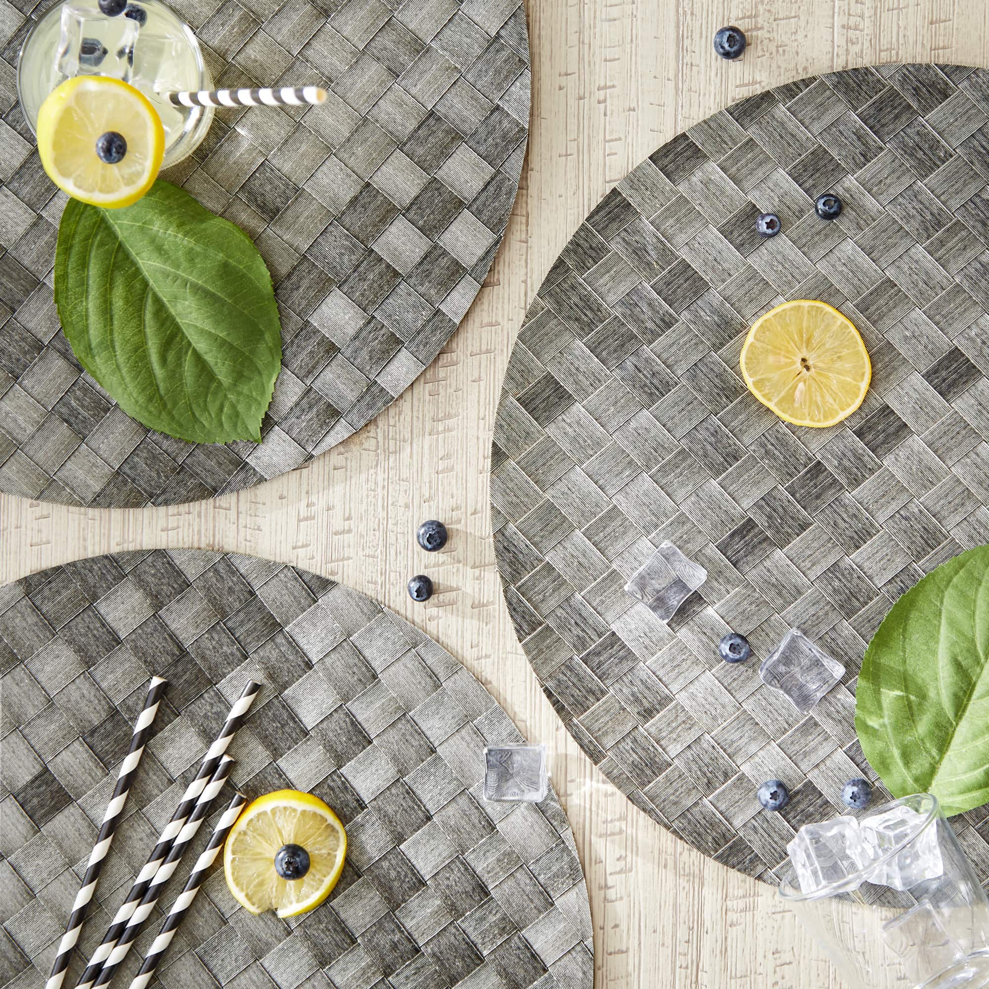 DII® Reversible Round Basket Weave Woven Placemats