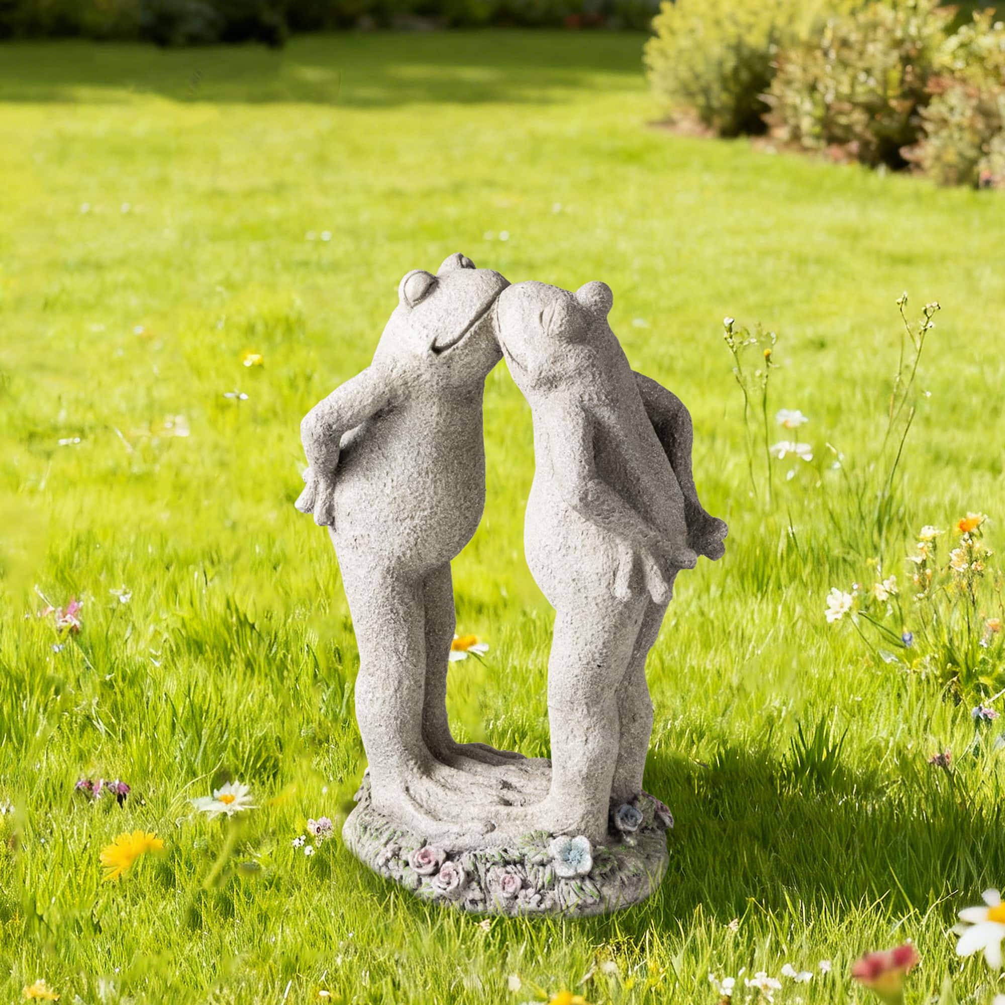 Glitzhome® 15.25" Resin Two Kissing Frog Statue