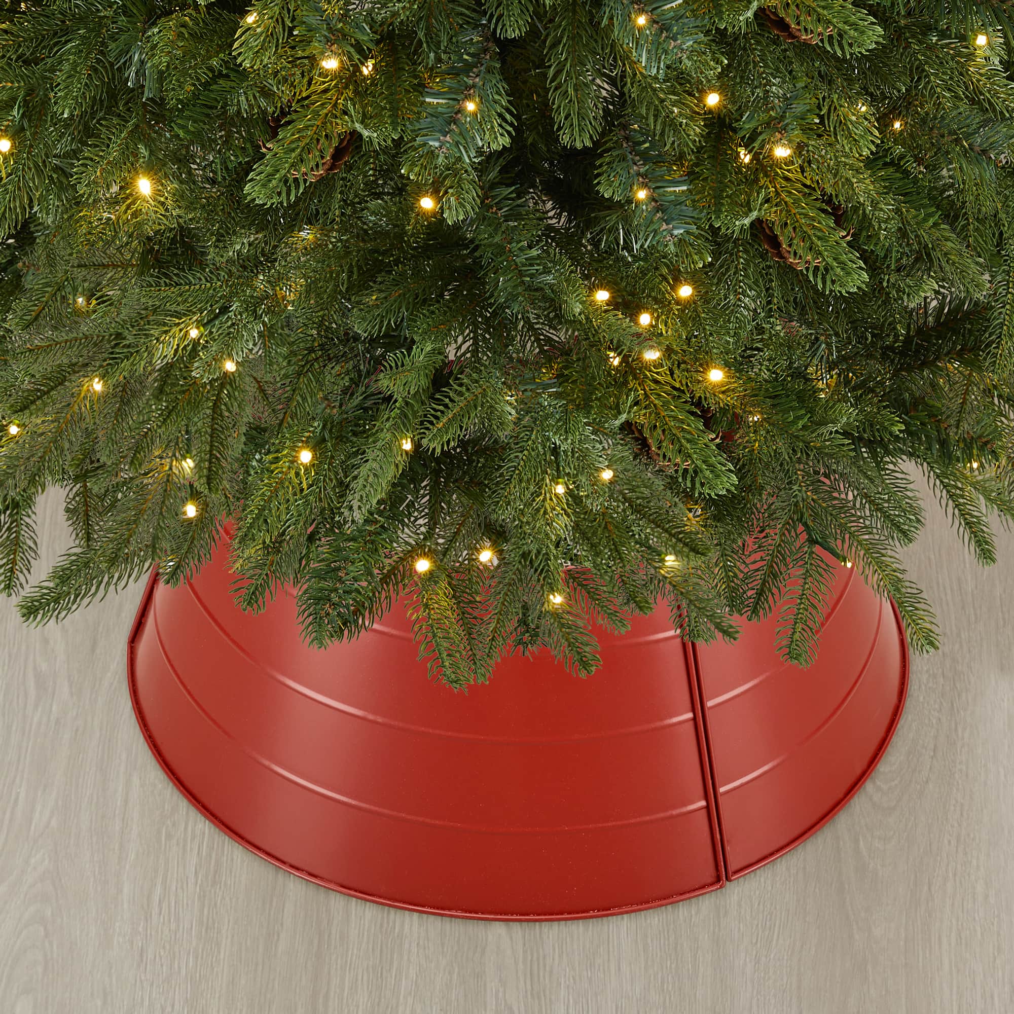 Glitzhome® 22" Christmas Painted Red Metal Tree Collar