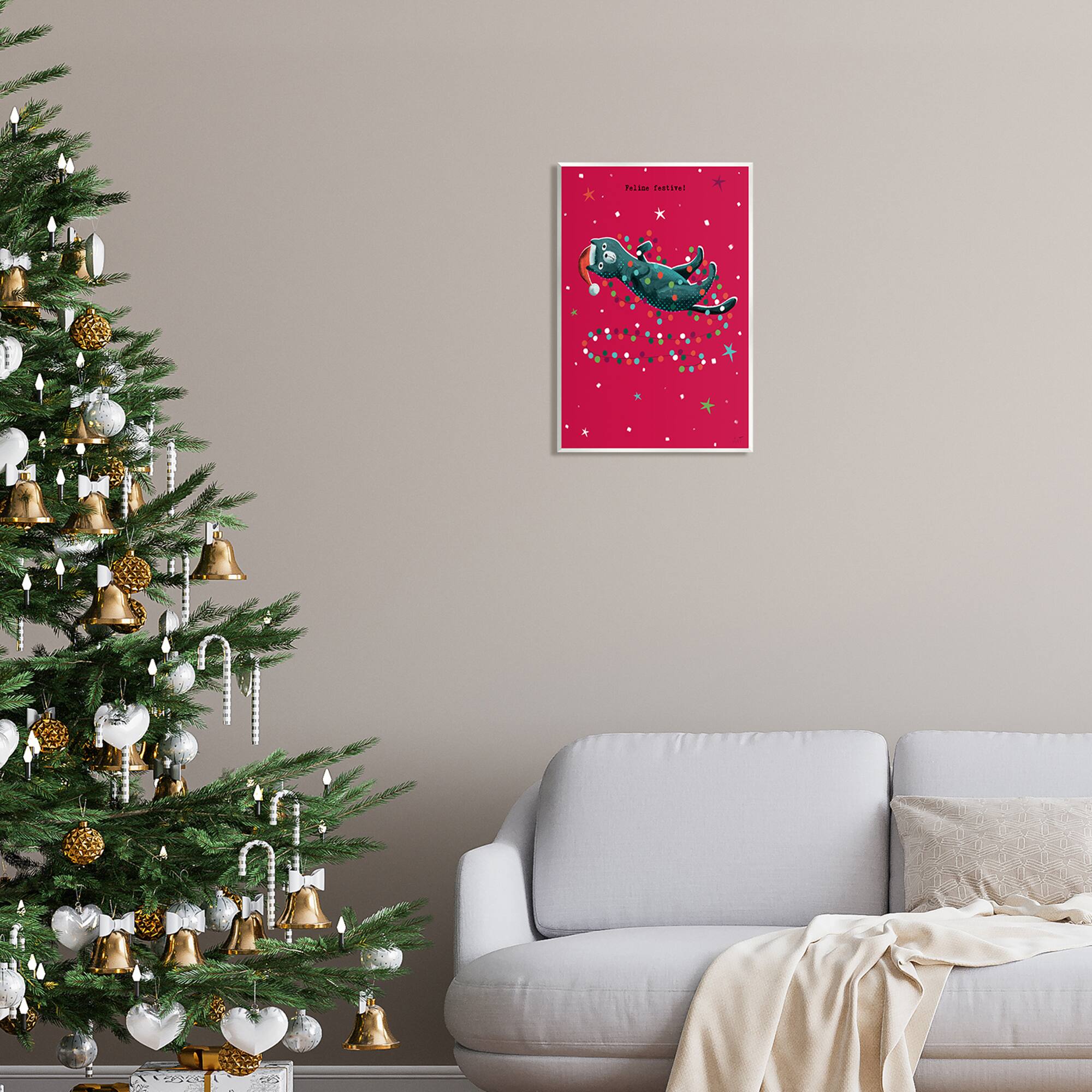 Stupell Industries Feline Festive Christmas Cat Wall Plaque Art