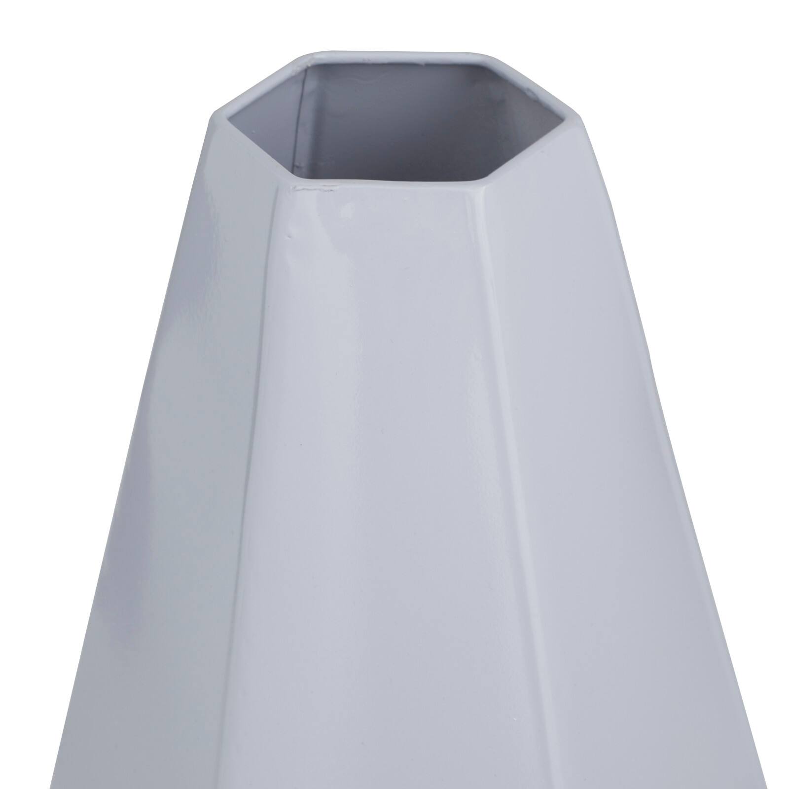 CosmoLiving by Cosmopolitan Iron Contemporary Vase