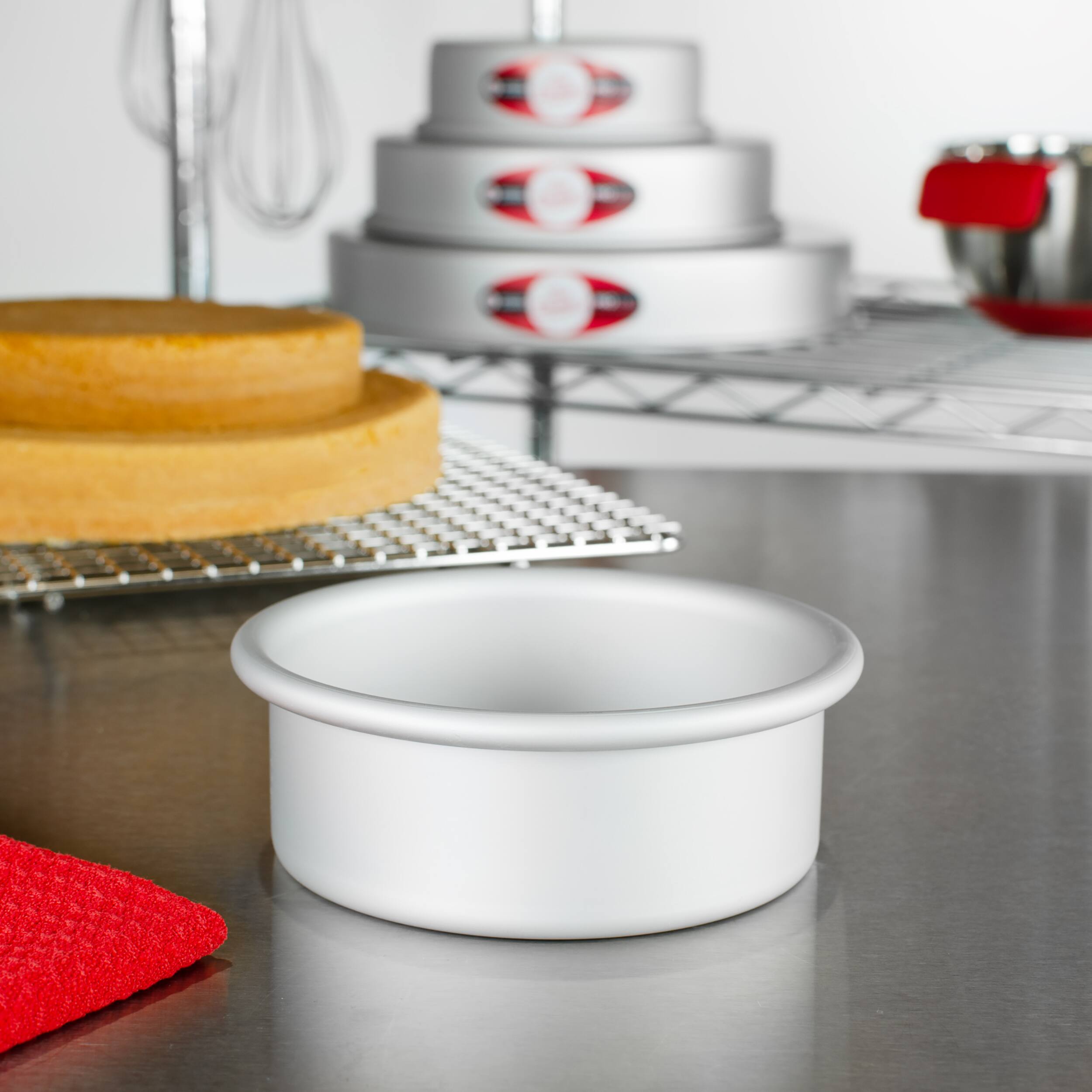 Fat Daddio's® Pro Series Bakeware Anodized Aluminum Round Cake Pan