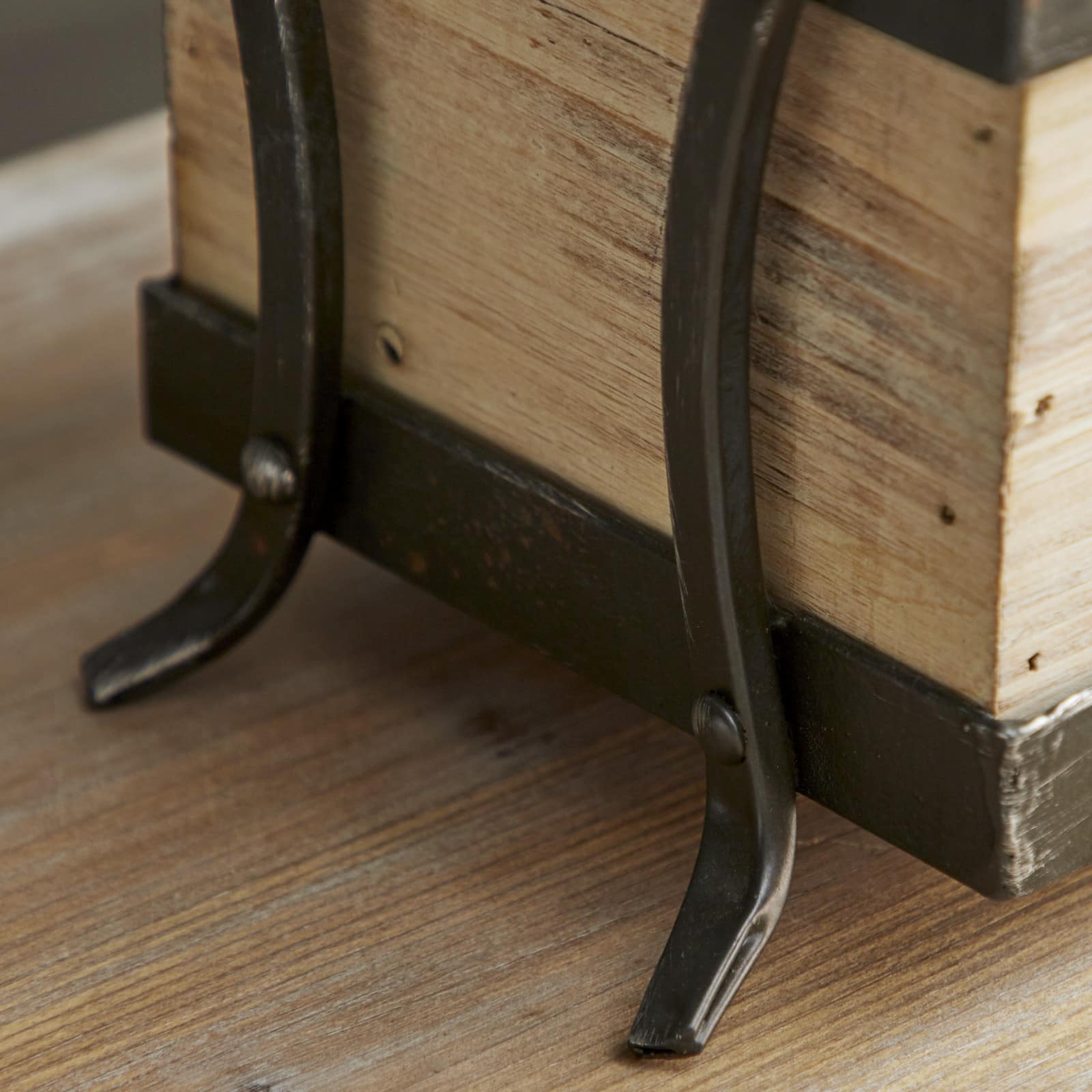 22" Brown Wood Farmhouse Tray