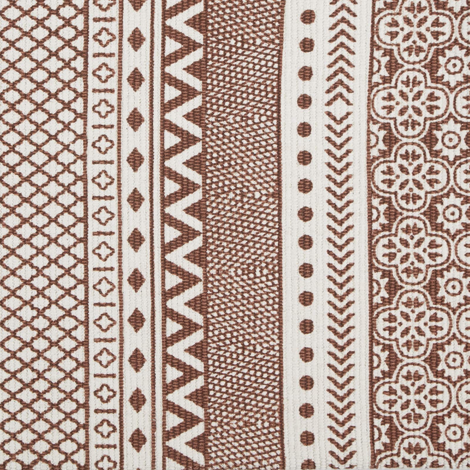DII® Shabby Chic Textured Hand-Loomed Shag Rug