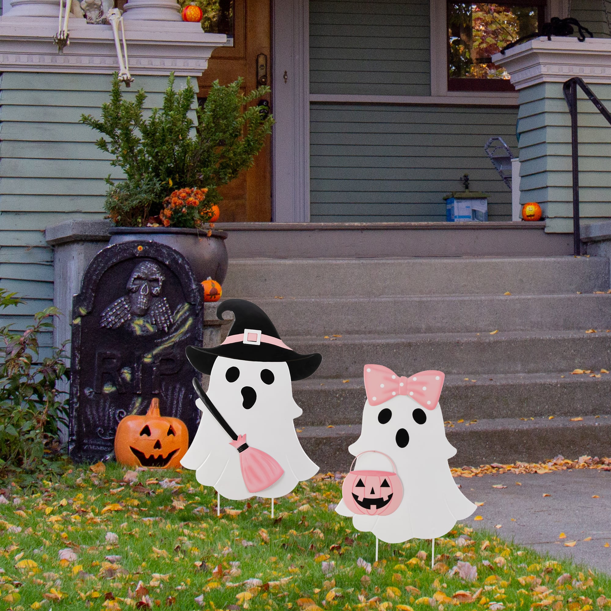 Glitzhome® 28" Halloween Metal Ghosts Yard Stake, Set of 2