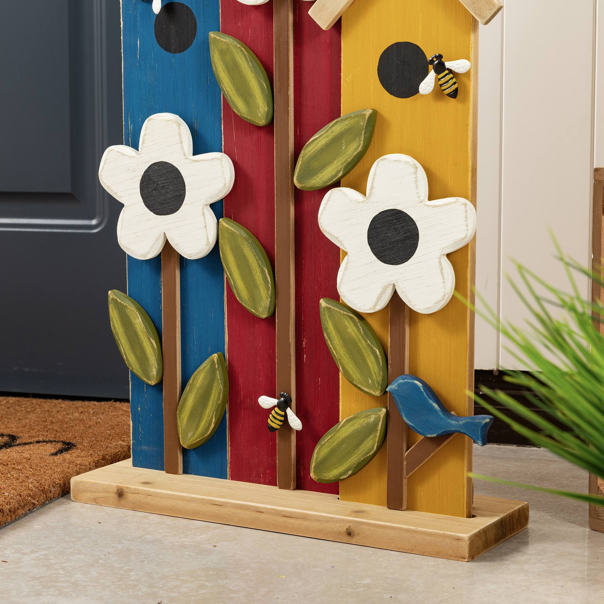 Glitzhome® 30" Solid Wood Birdhouse-Shaped Outdoor Porch Decor Sign