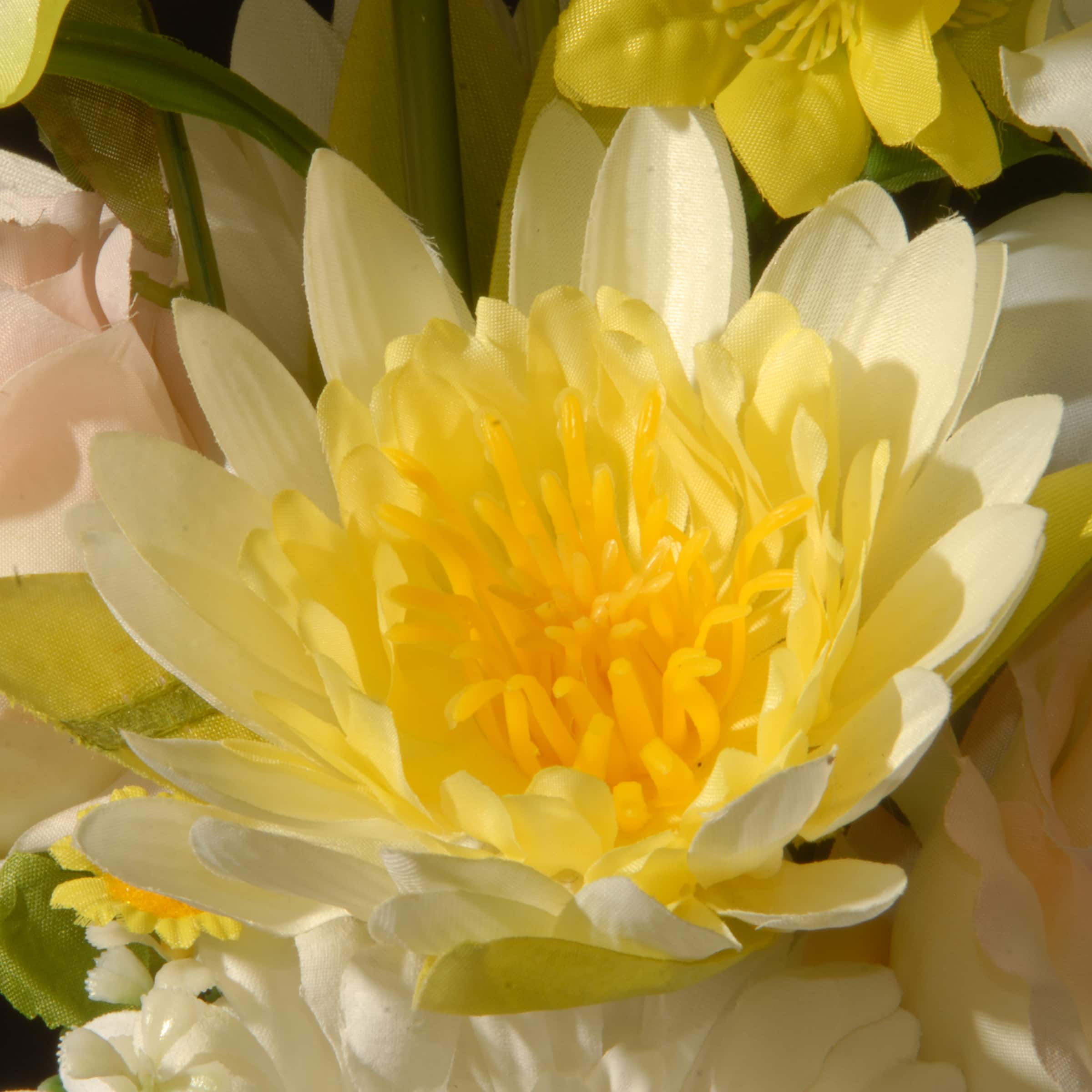 17" Potted Daisy & Rose Flowers