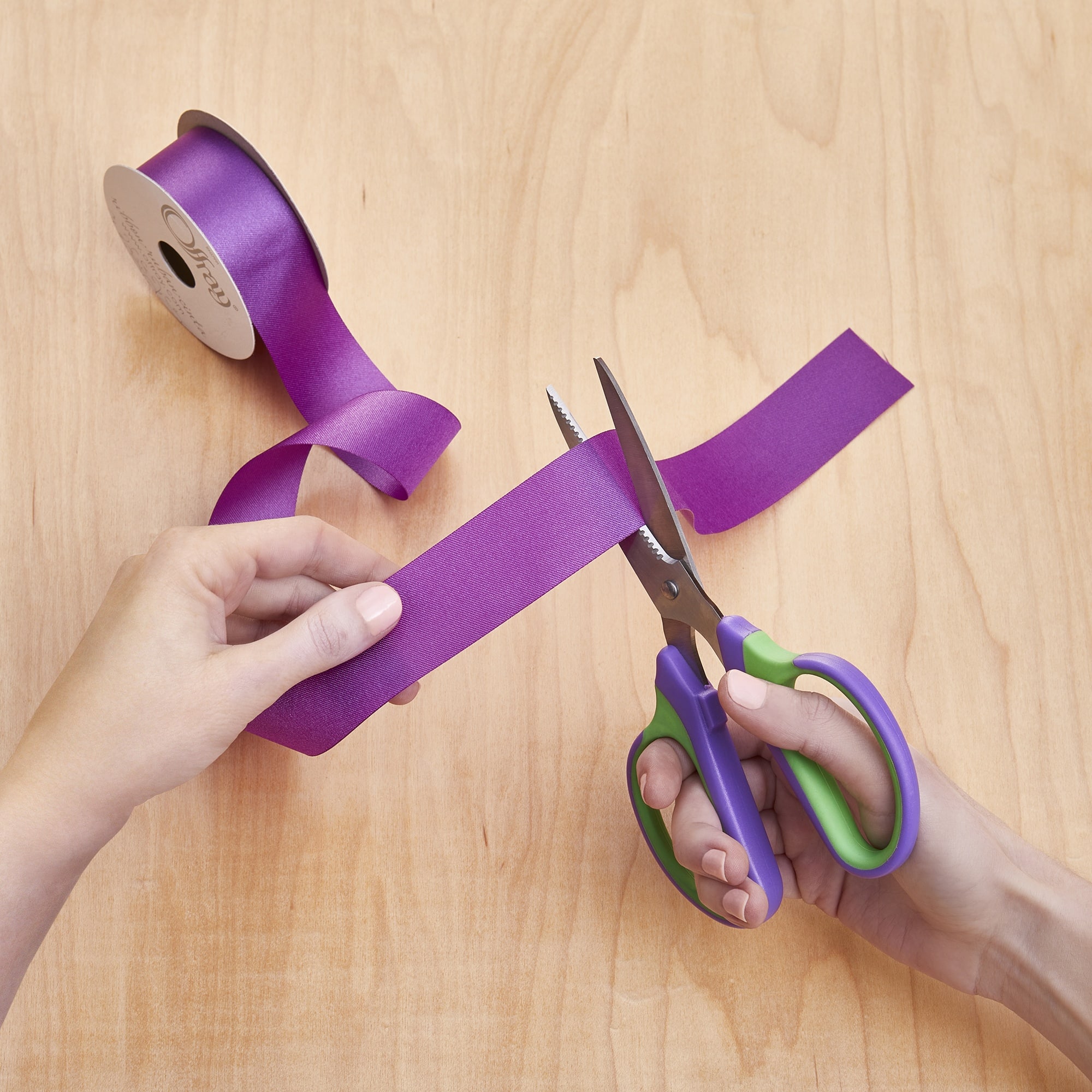FloraCraft® 7.5" Purple & Green Floral Shears