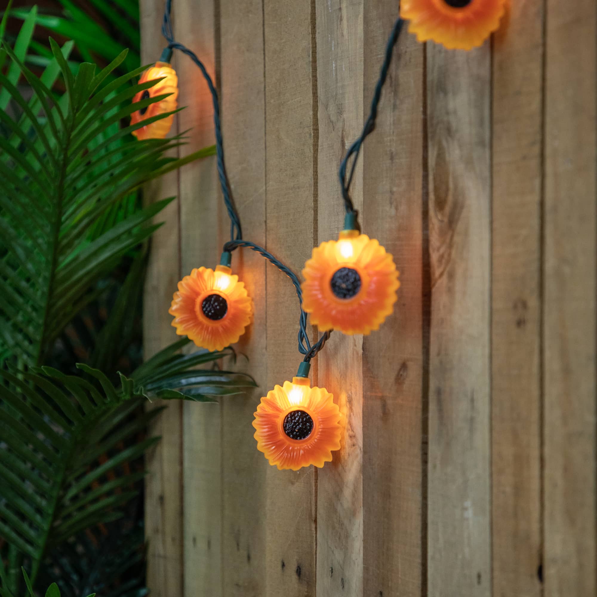 10ct. Sunflower Patio String Lights