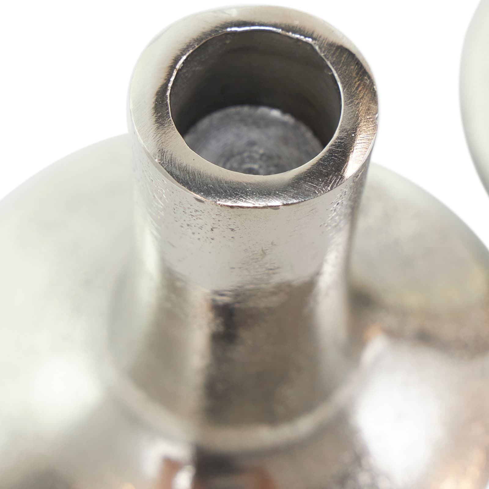 Silver Aluminum Candle Holder with Rounded Base Set