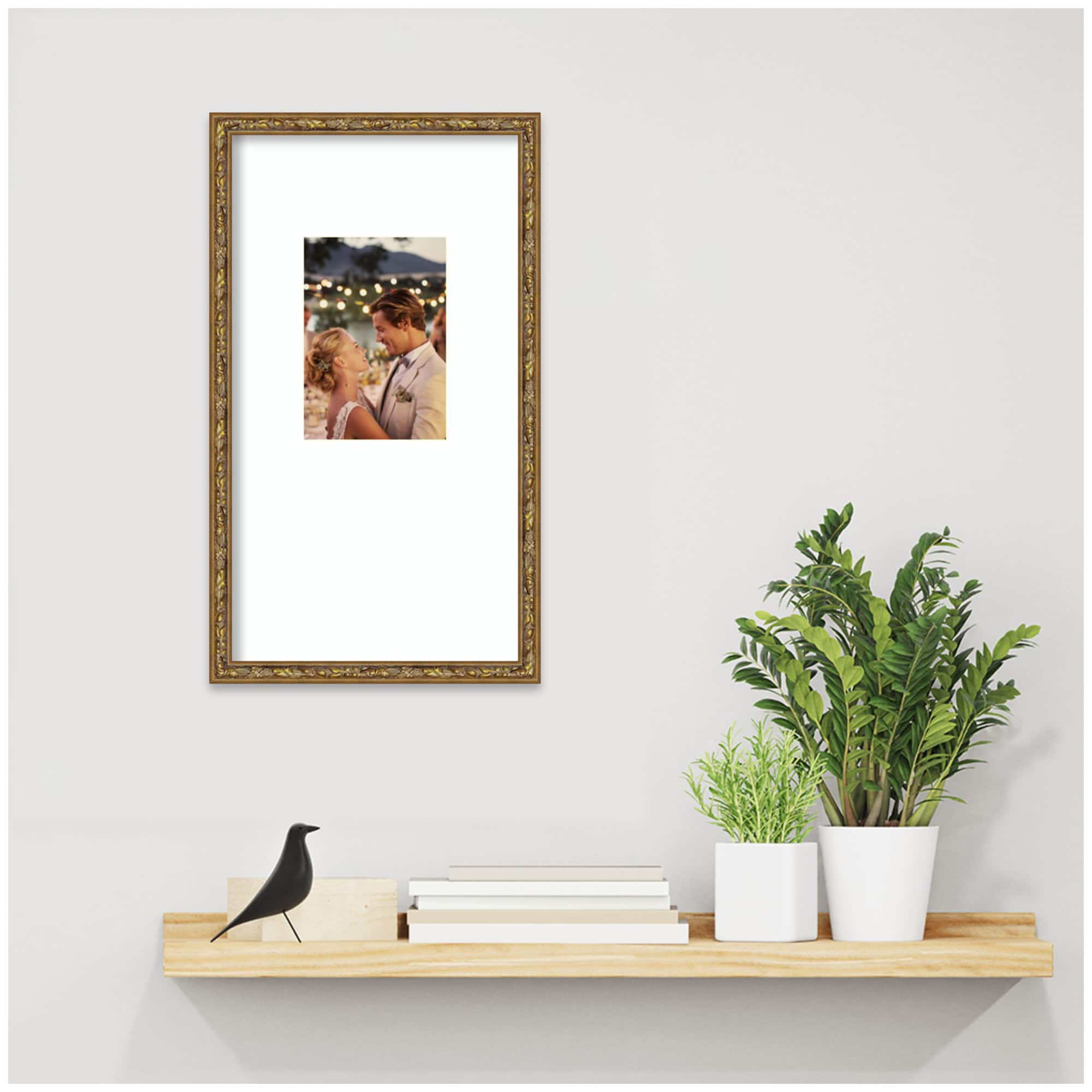 Kate and Laurel Belvedere Bronze Photo Frame with Mat