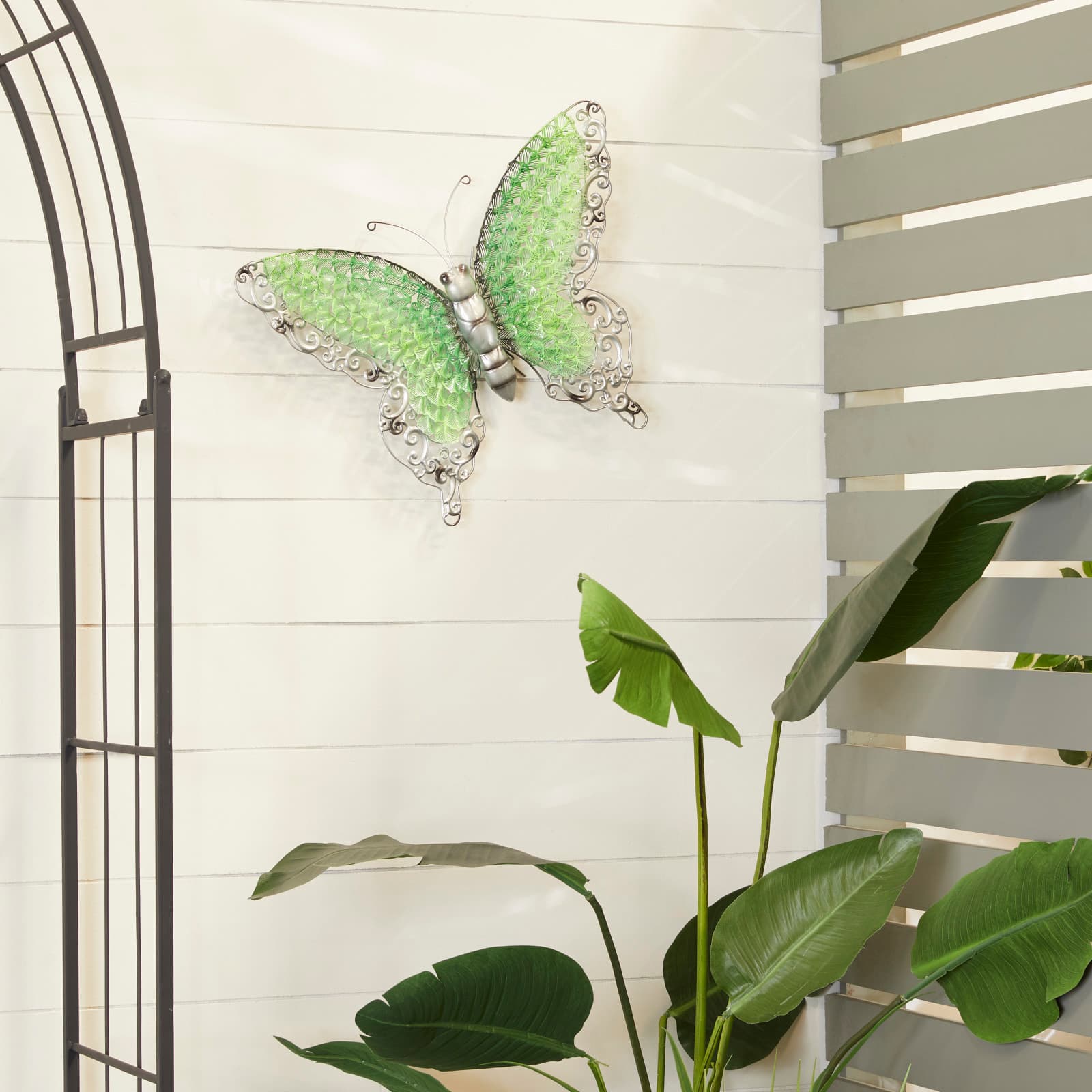 Green Metal Eclectic Wall Decor, 21" x 21" x 2"