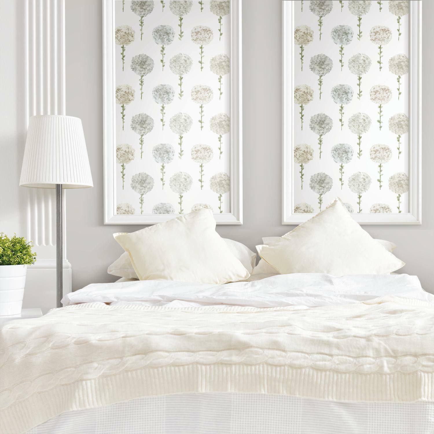 RoomMates Mum Floral Peel & Stick Wallpaper