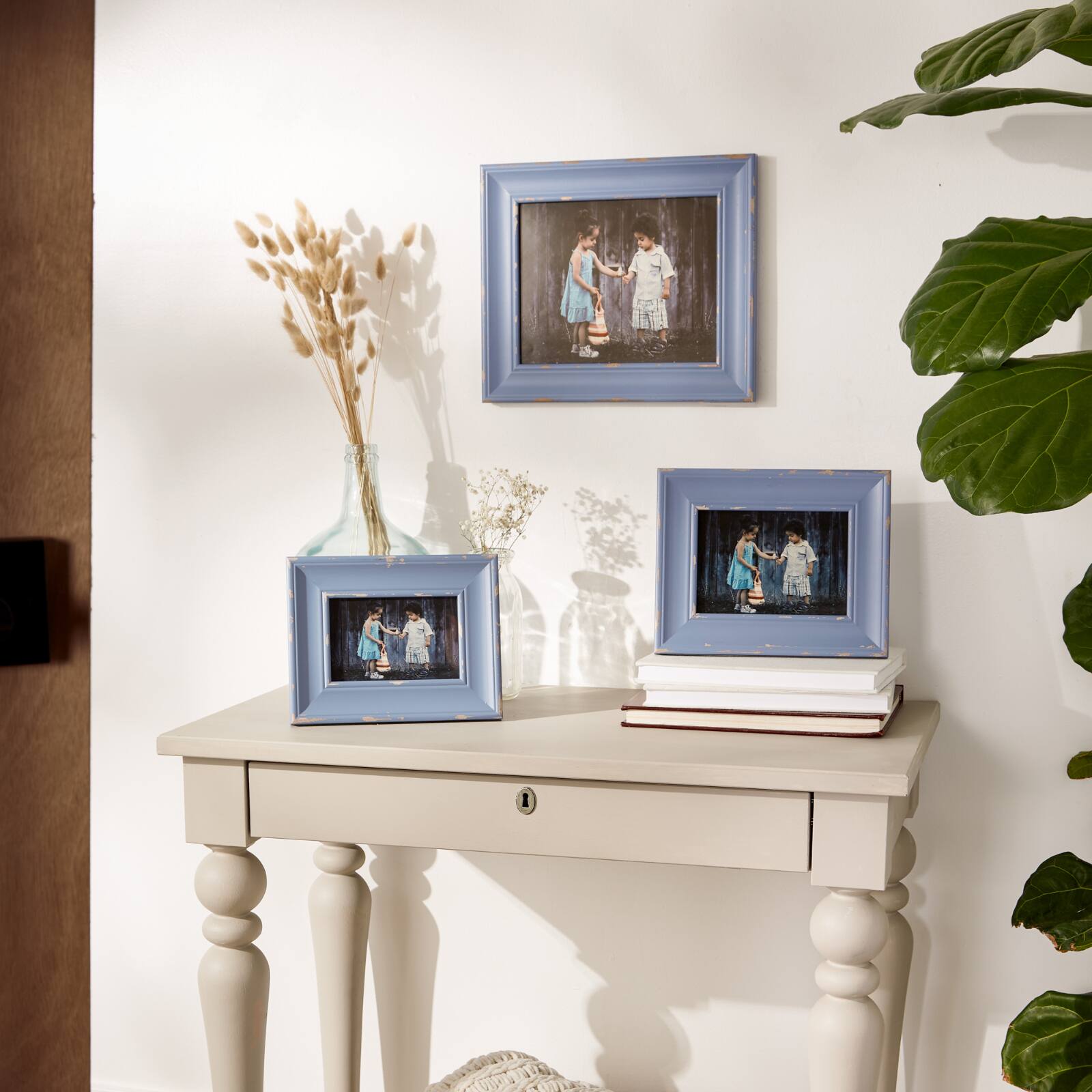 DII® Antique Stonewash Blue Distressed 4" x 6" Farmhouse Picture Frame