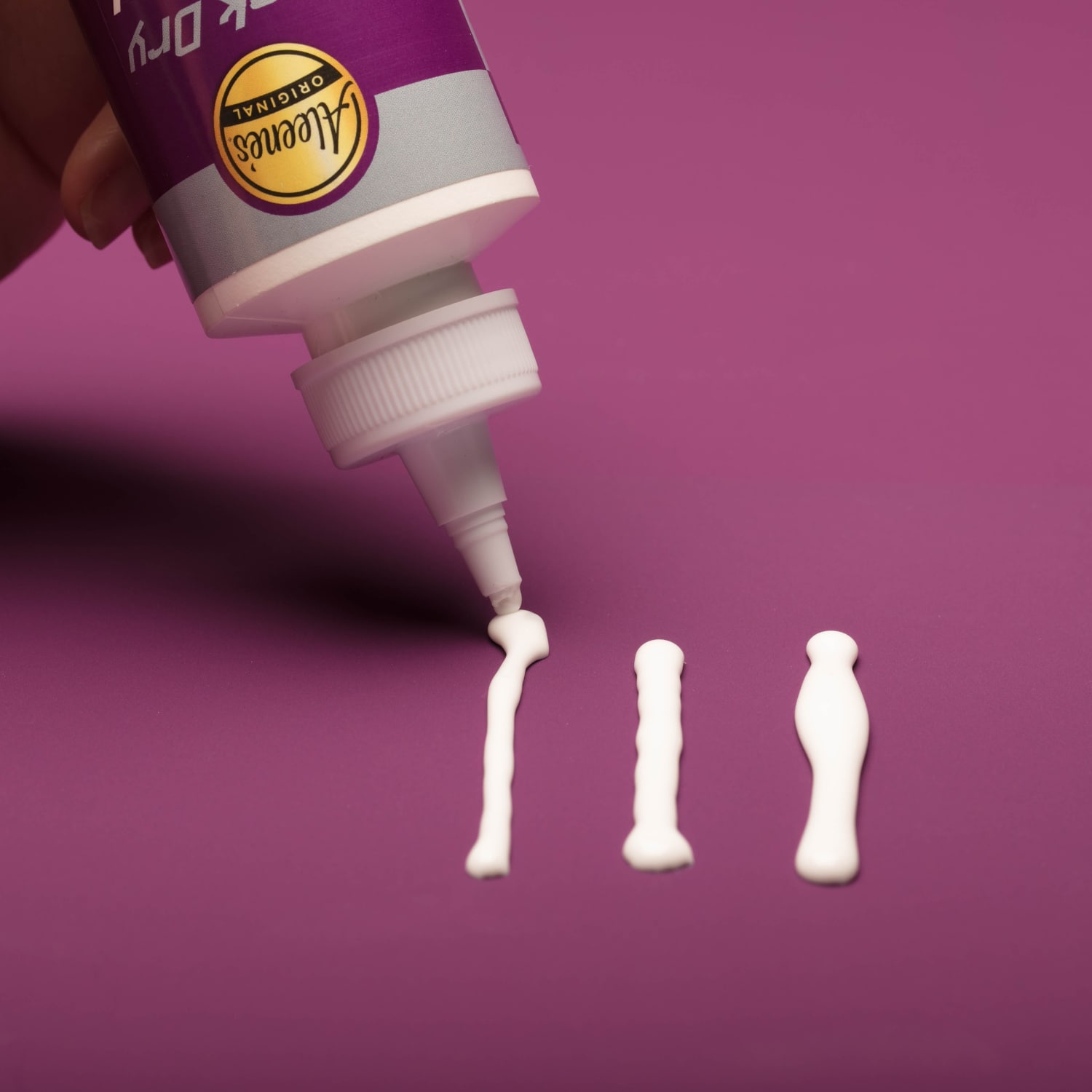 Aleene's® Quick Dry Tacky Glue™