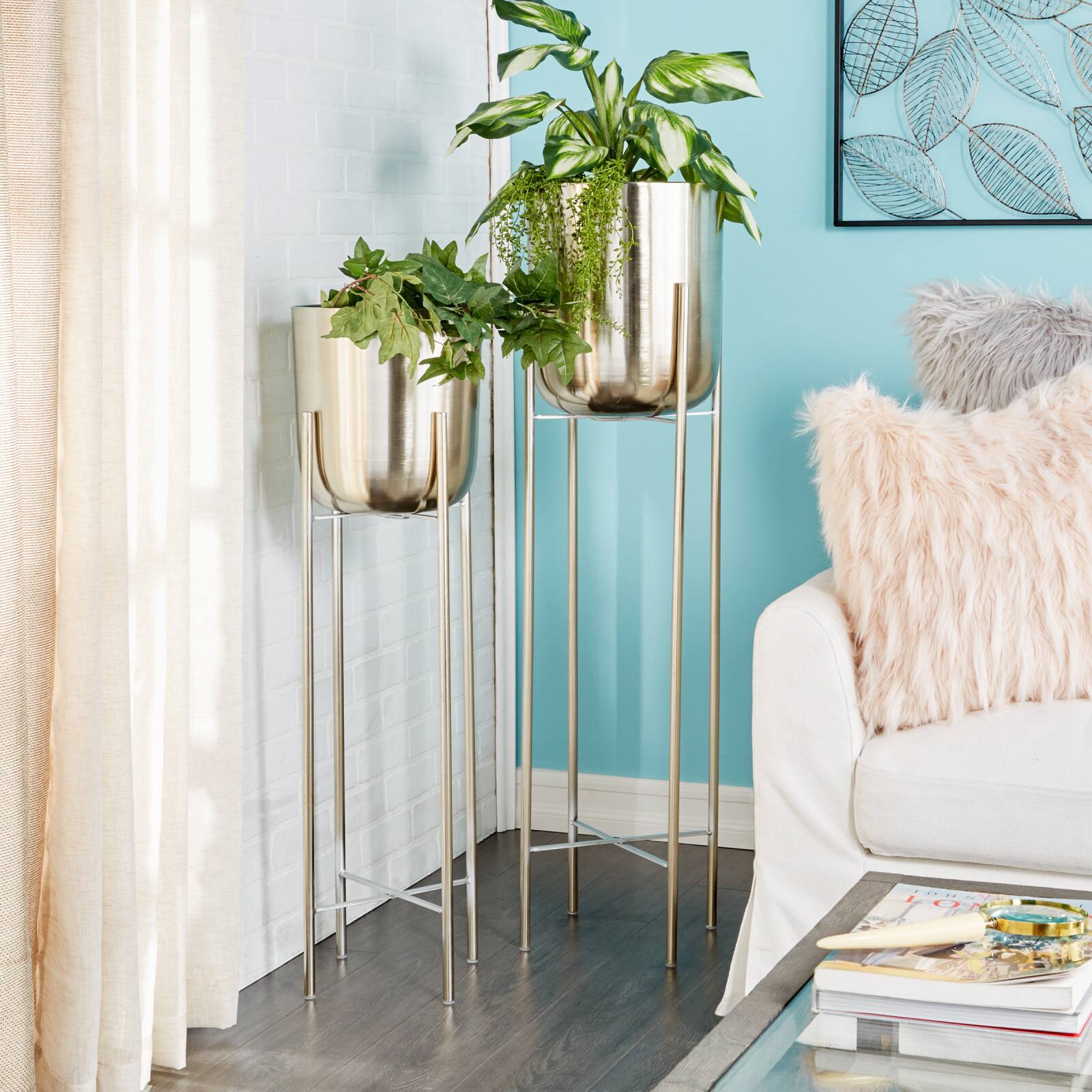 CosmoLiving by Cosmopolitan Silver Metal Tall Glam Planter Set