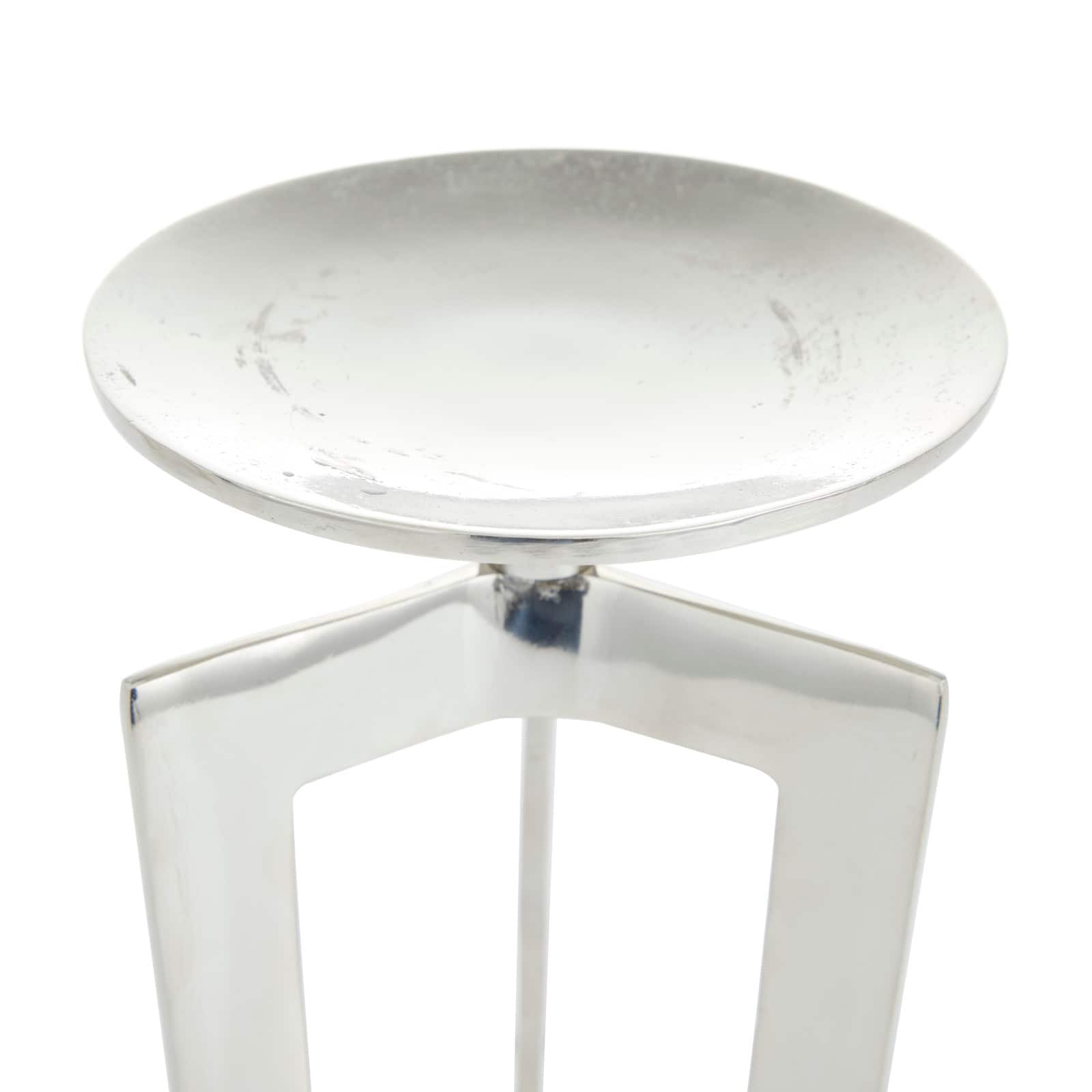 CosmoLiving by Cosmopolitan Silver Contemporary Candle Holder Set